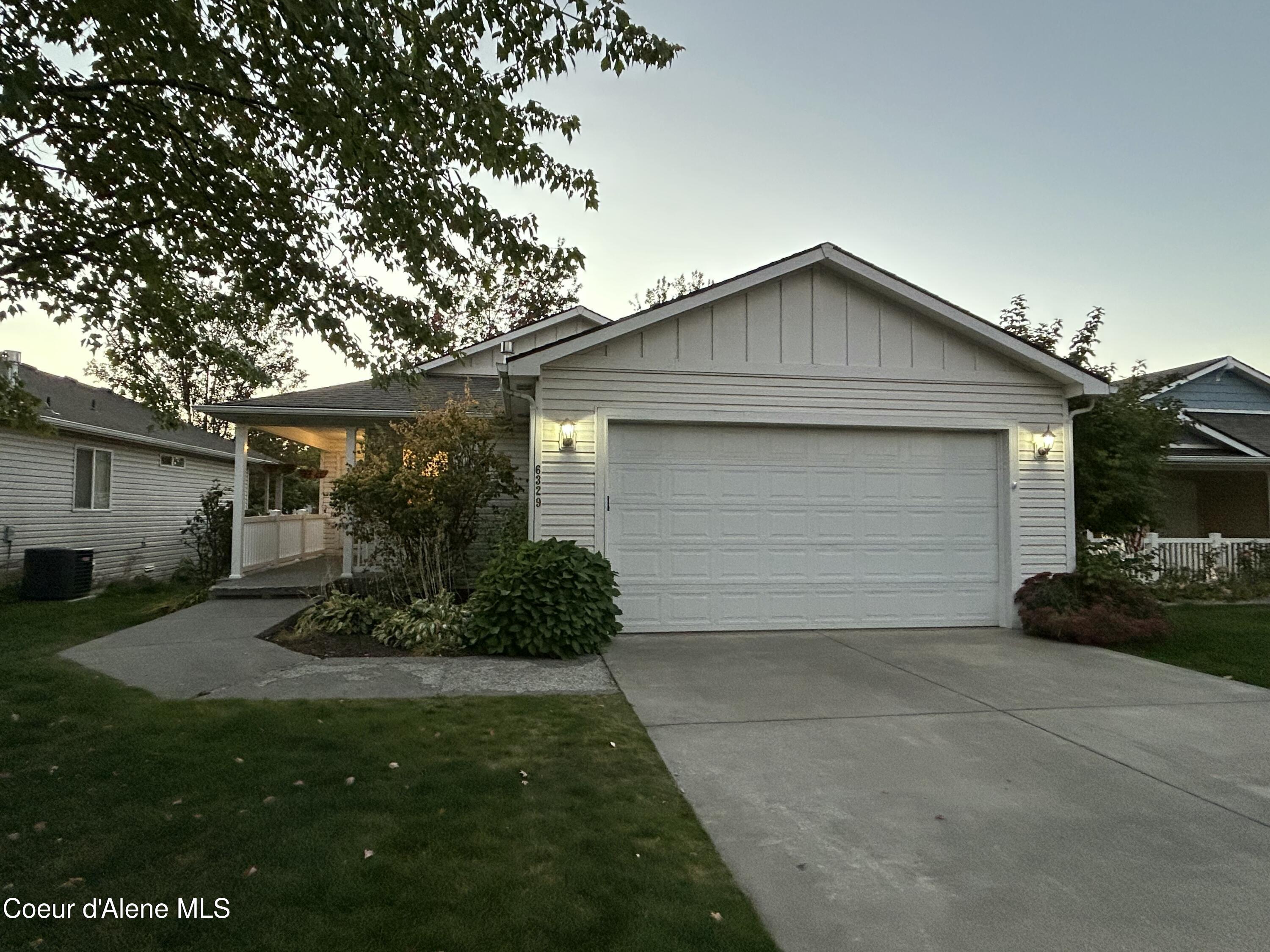6329 N Lafayette Ln — photo