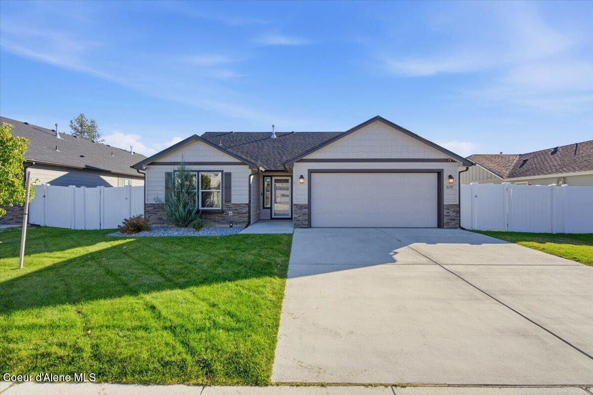 16151 N Hadley Loop — photo