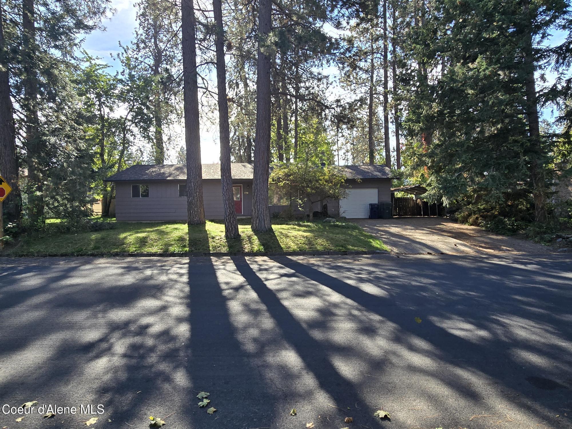 4758 E Woodland Dr — photo
