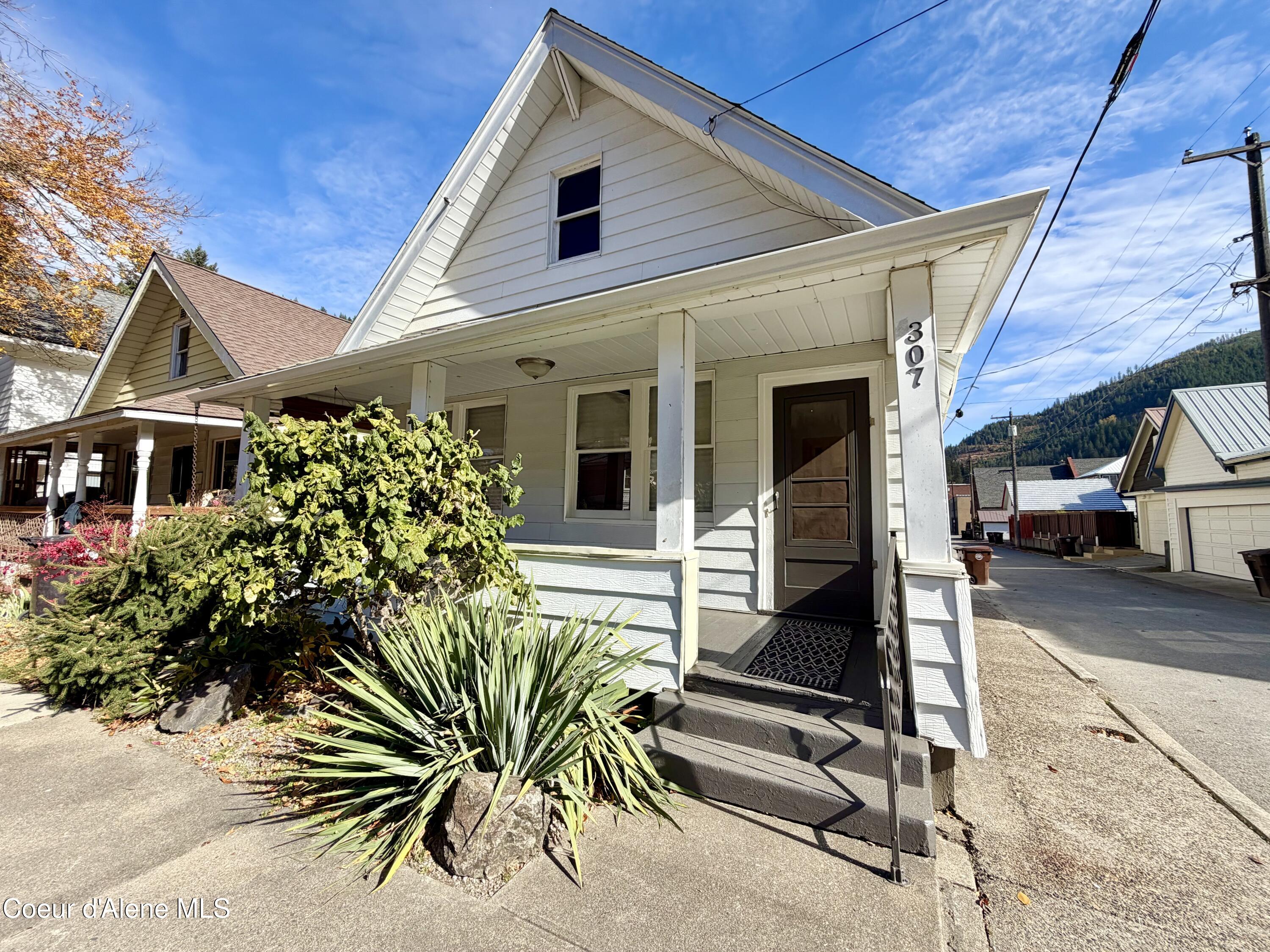 307 3rd St, Wallace, ID 83873 — photo 3