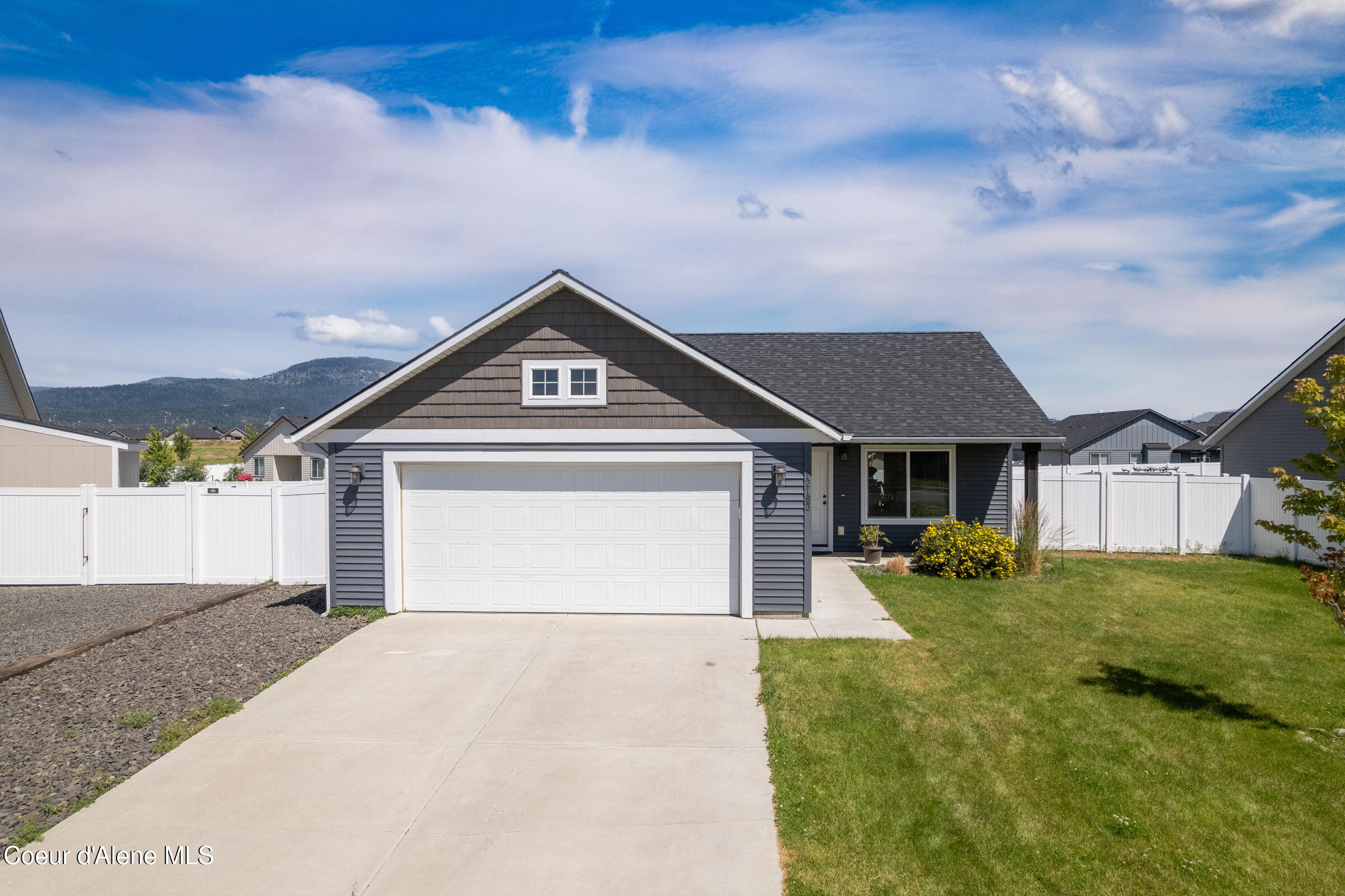 12183 N Gipper Loop — photo