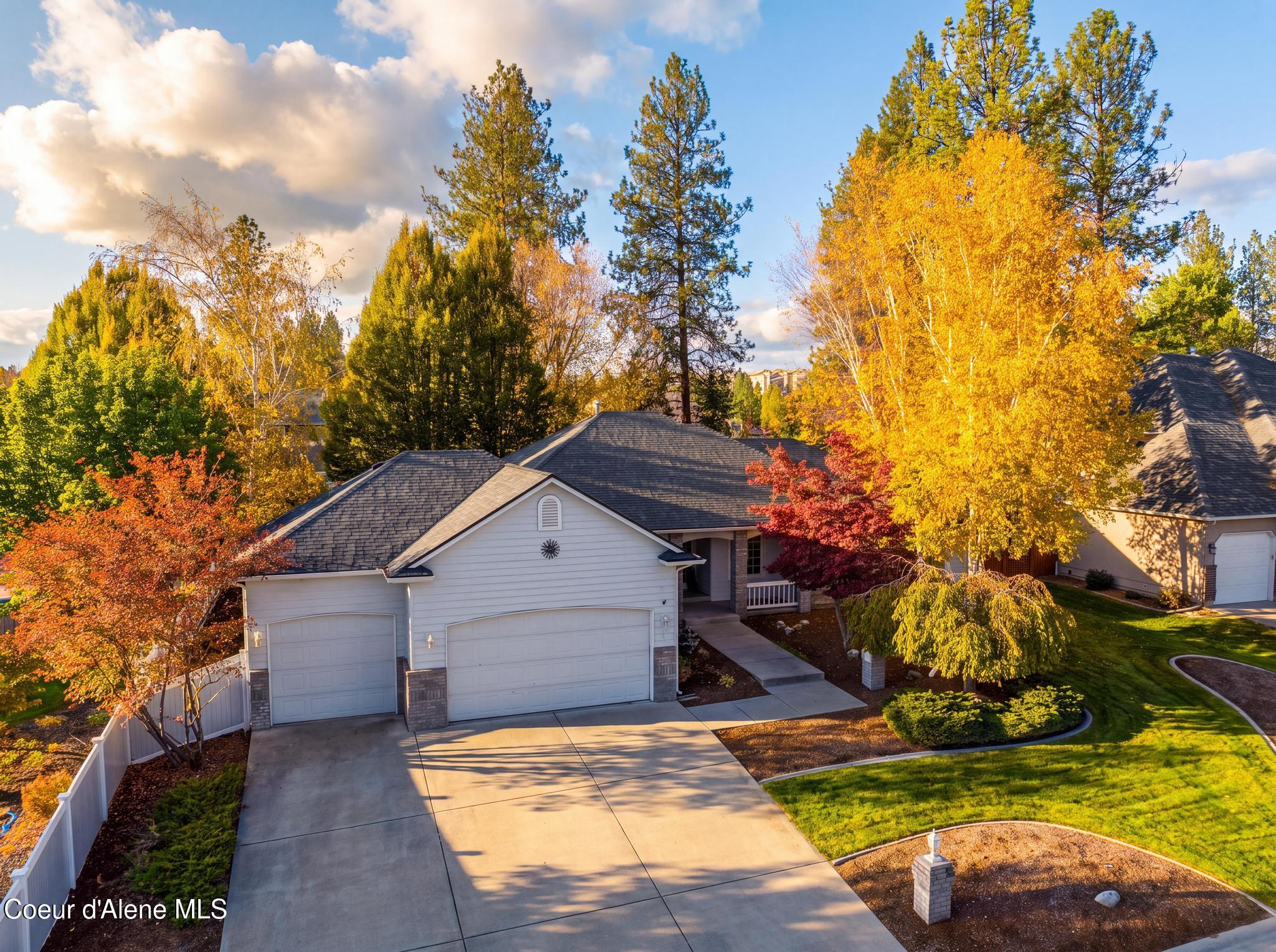 15925 N Pineview Rd — photo