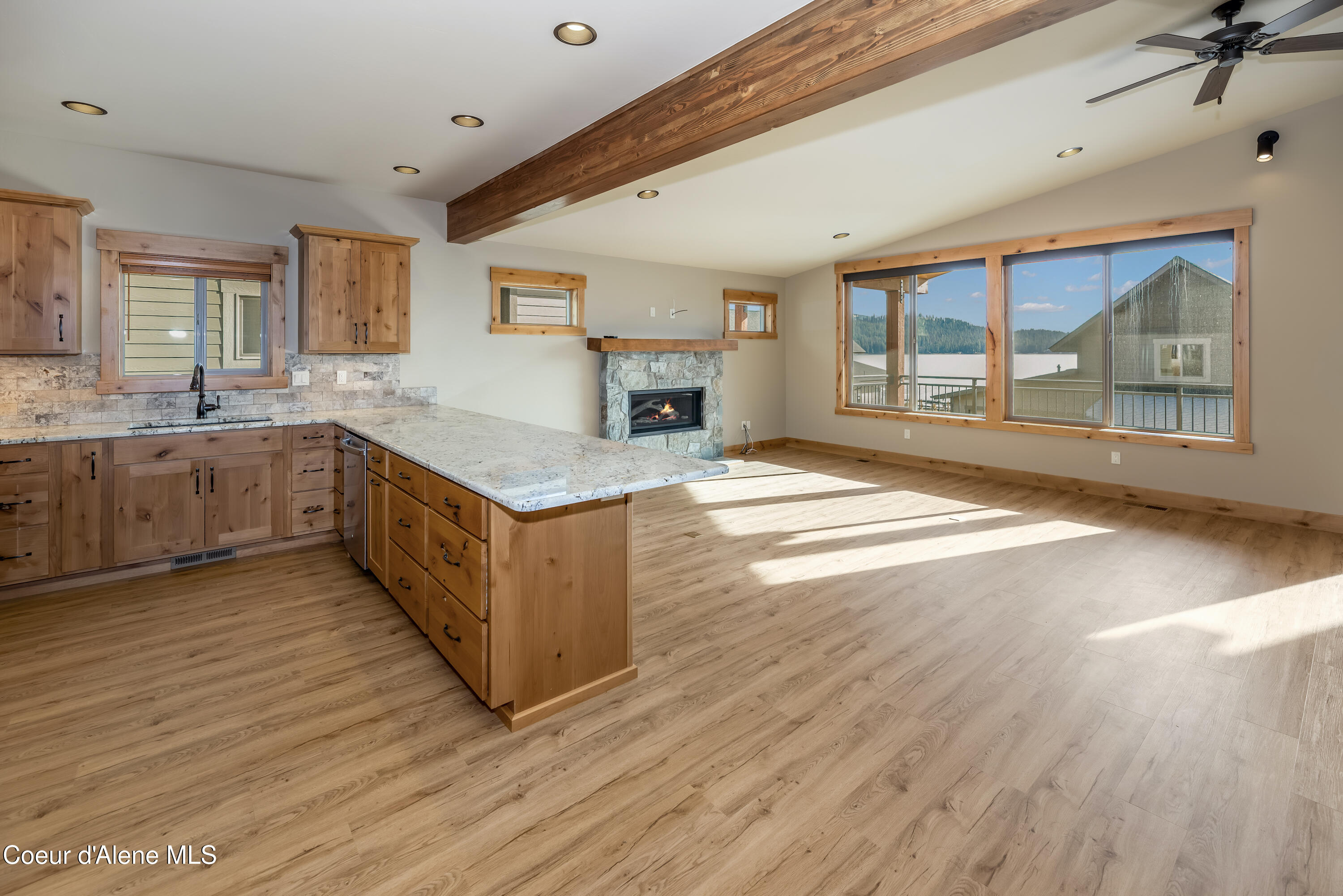 110 Palouse Dr, B2 — photo