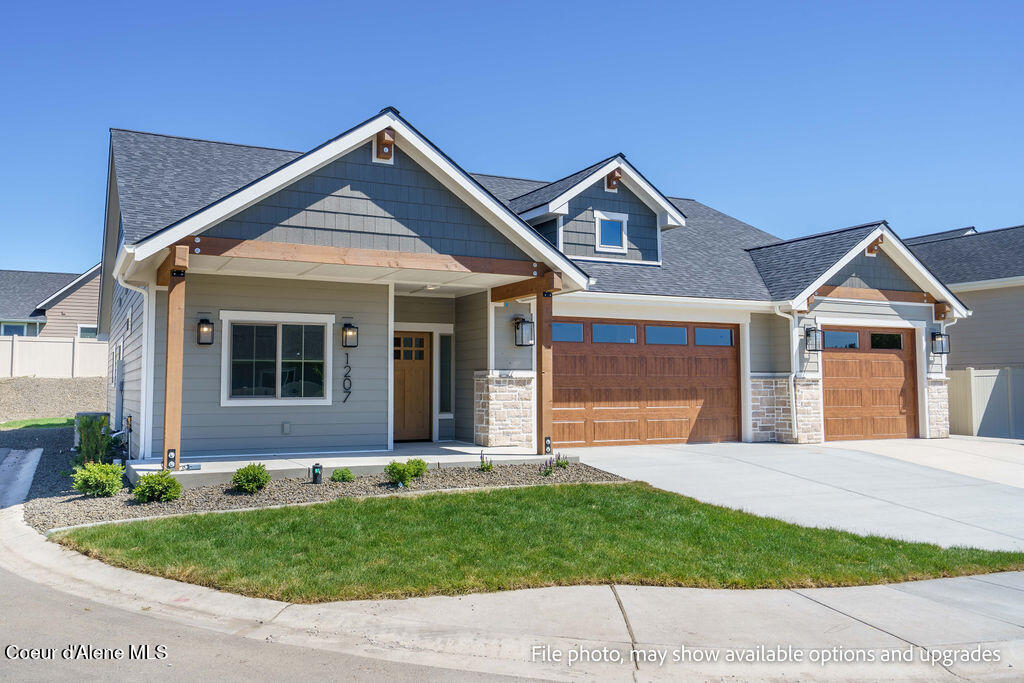 1207 W Fair Ln — photo