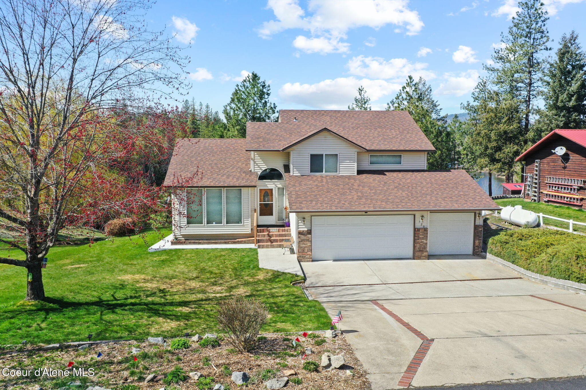 720 Stoneridge Rd — photo