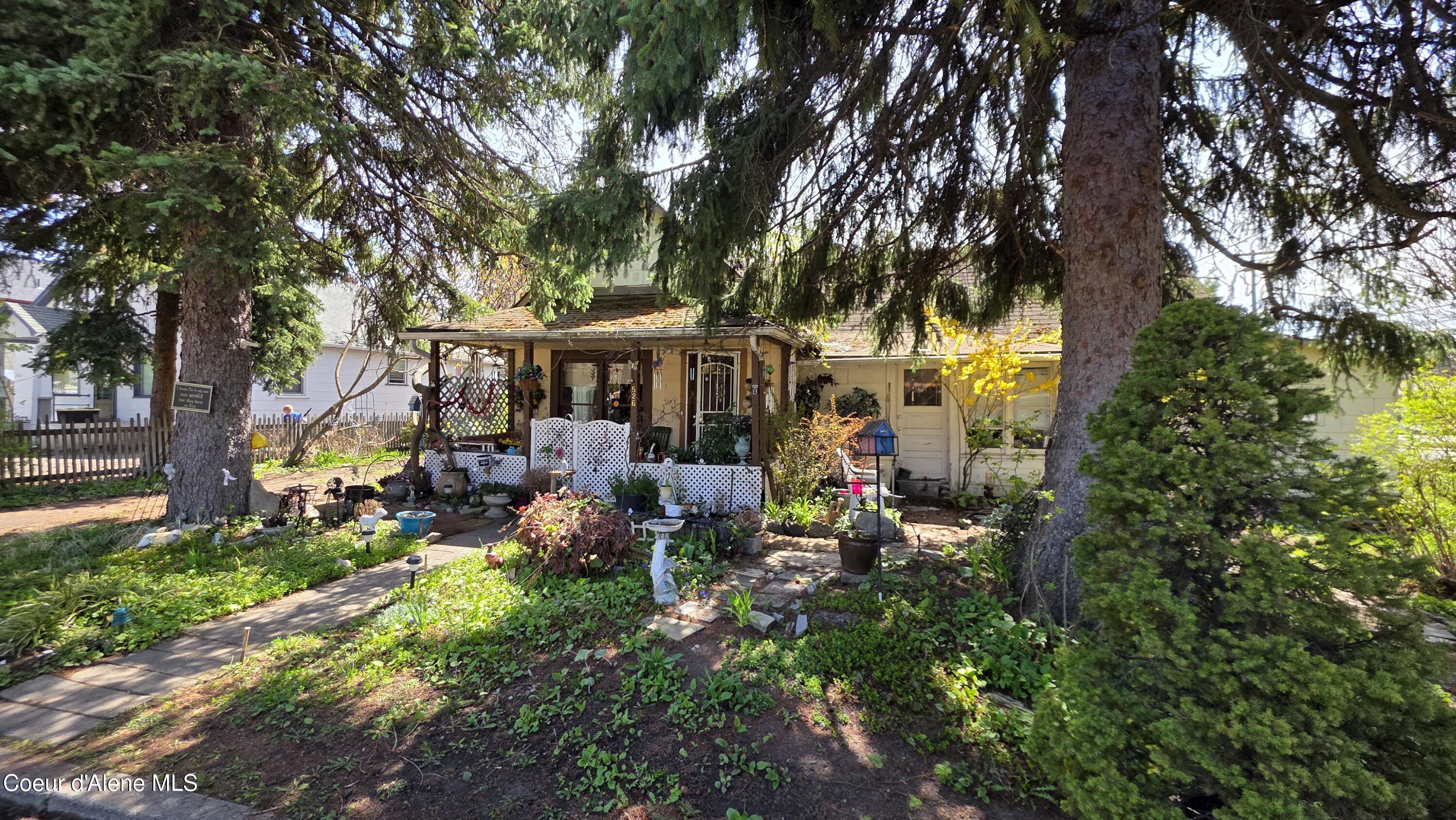 526 W Walnut Ave — photo