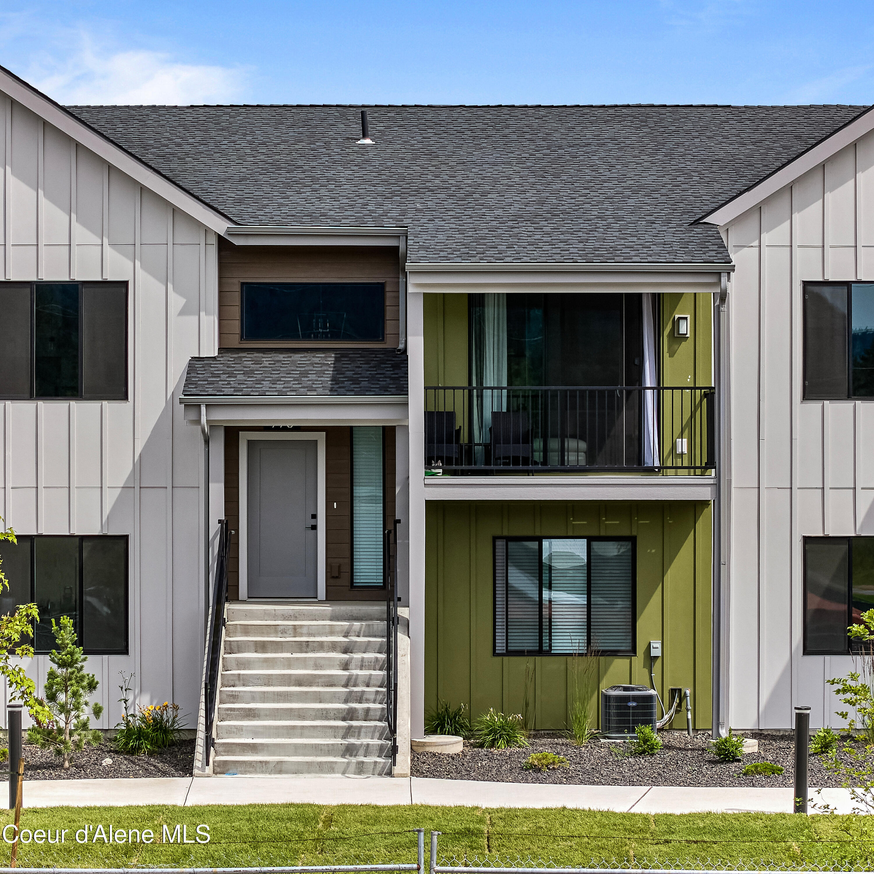 1227 E Millworx Loop — photo