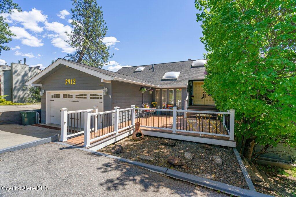 2912 E Fernan Hill Rd — photo