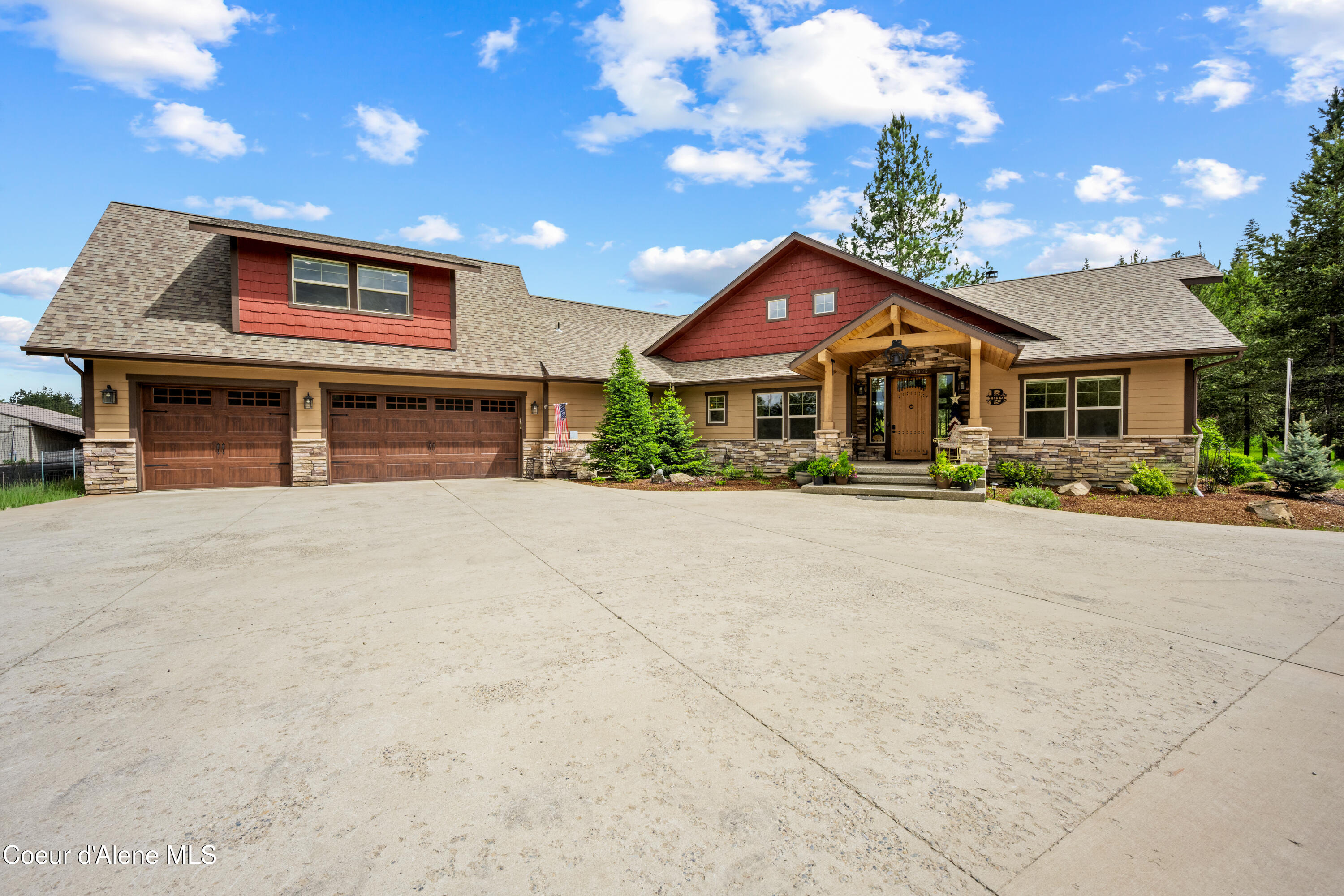 1819 E Misty Meadows Ct — photo
