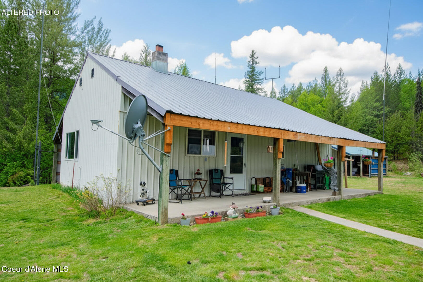 2884 Morris Rd, Naples, ID 83847 — photo 2