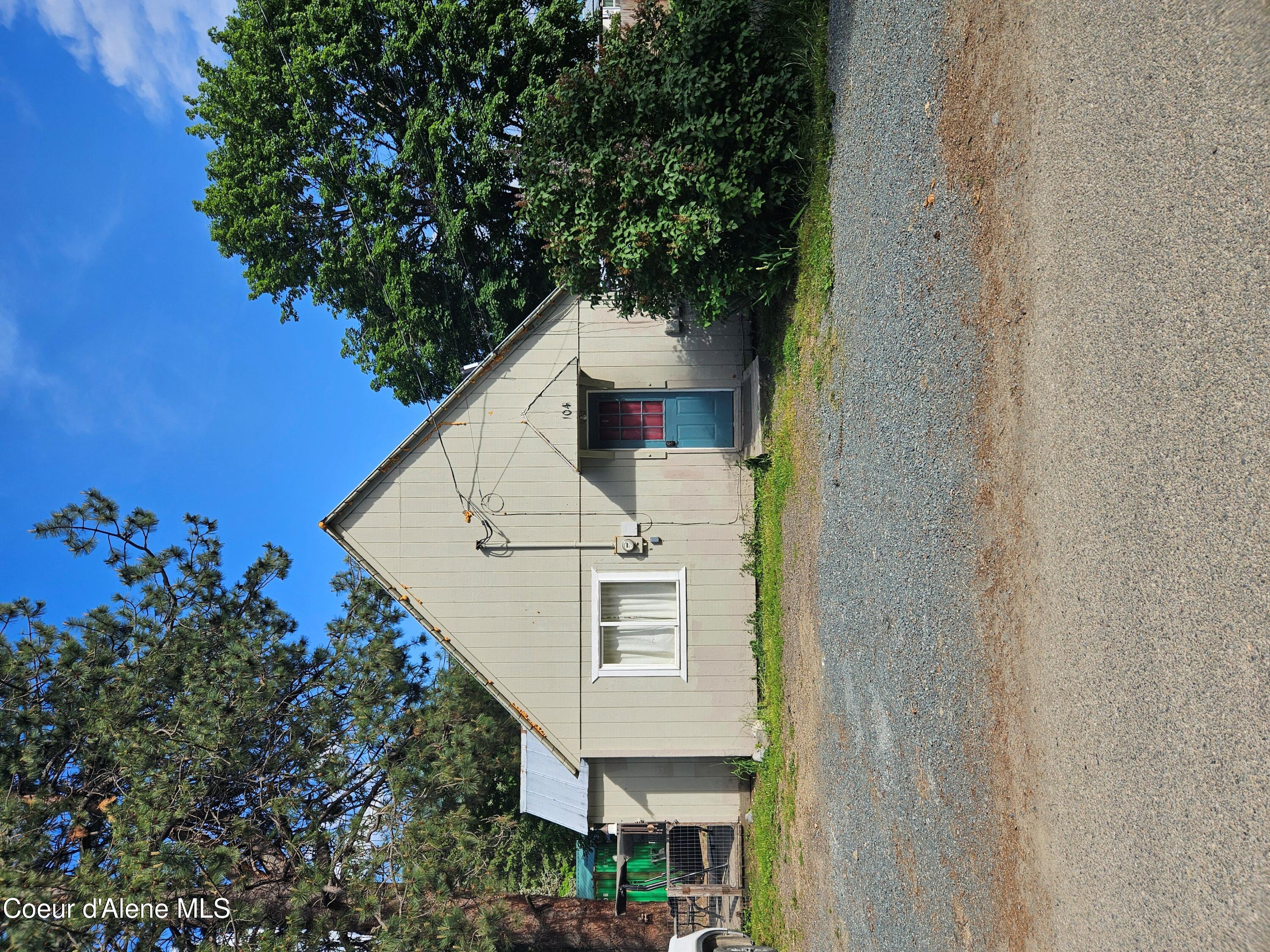 104 N Mill St — photo