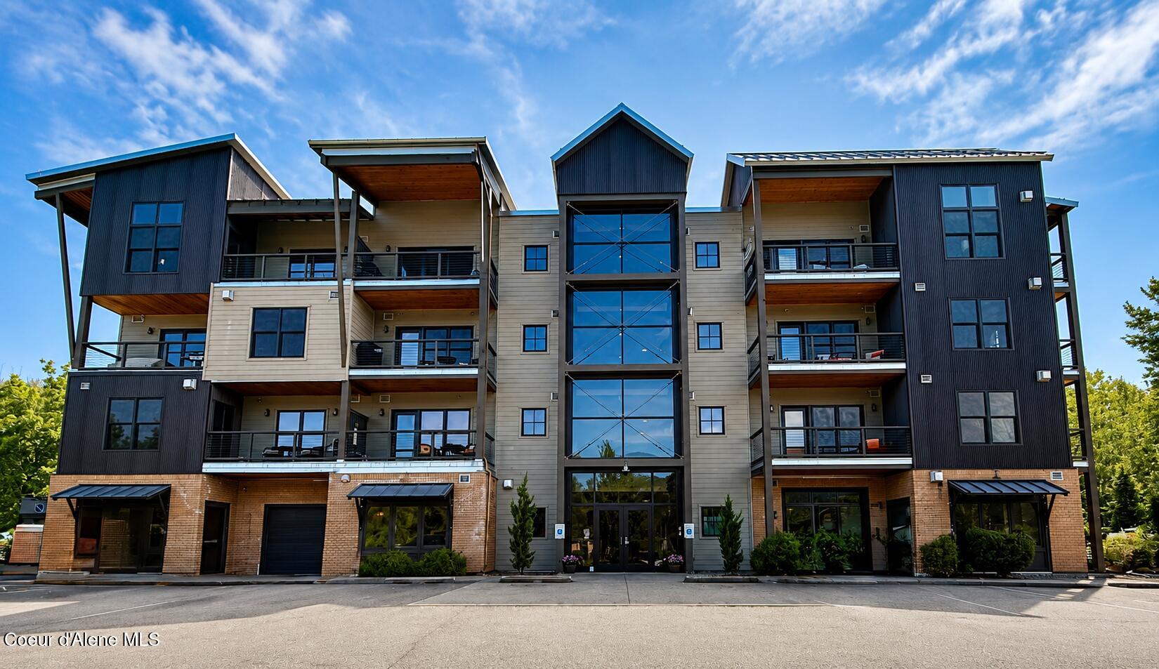 834 McKinley Ave W, Apt 205 — photo