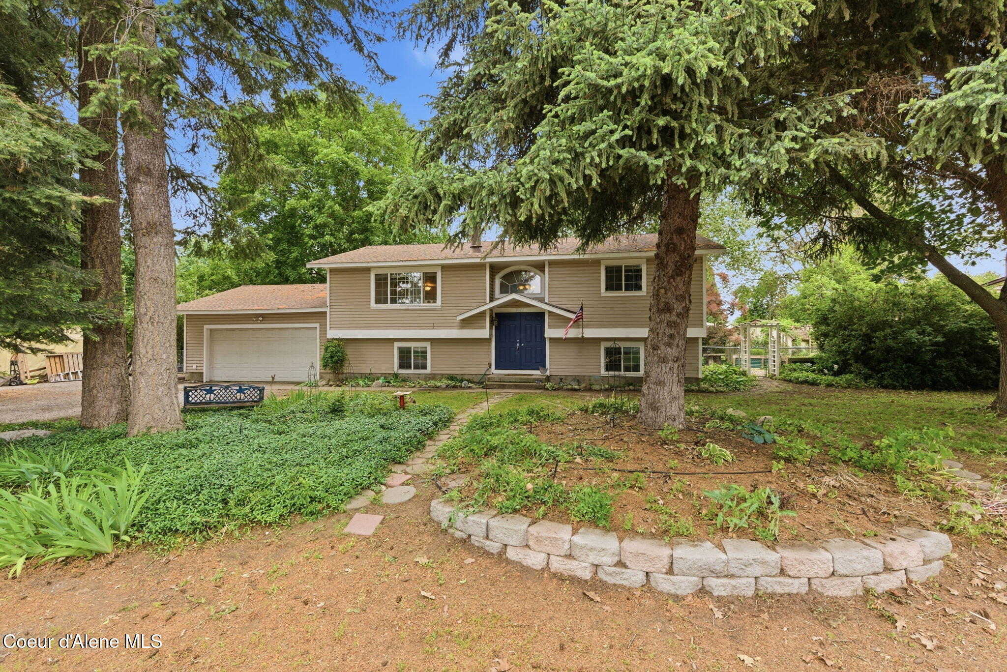 2025 W Saint Emilion Dr — photo