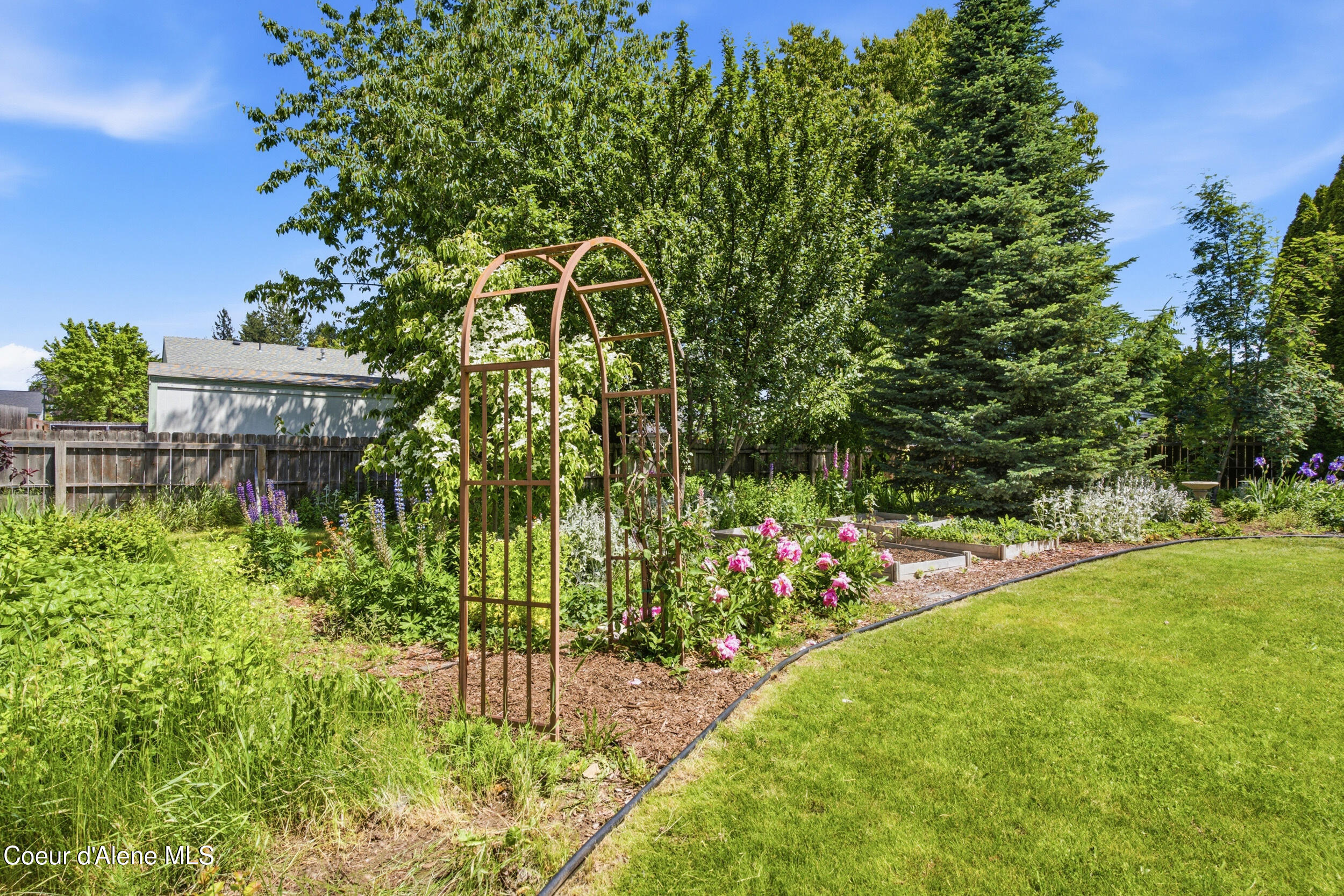 1019 W Starling Ave — photo