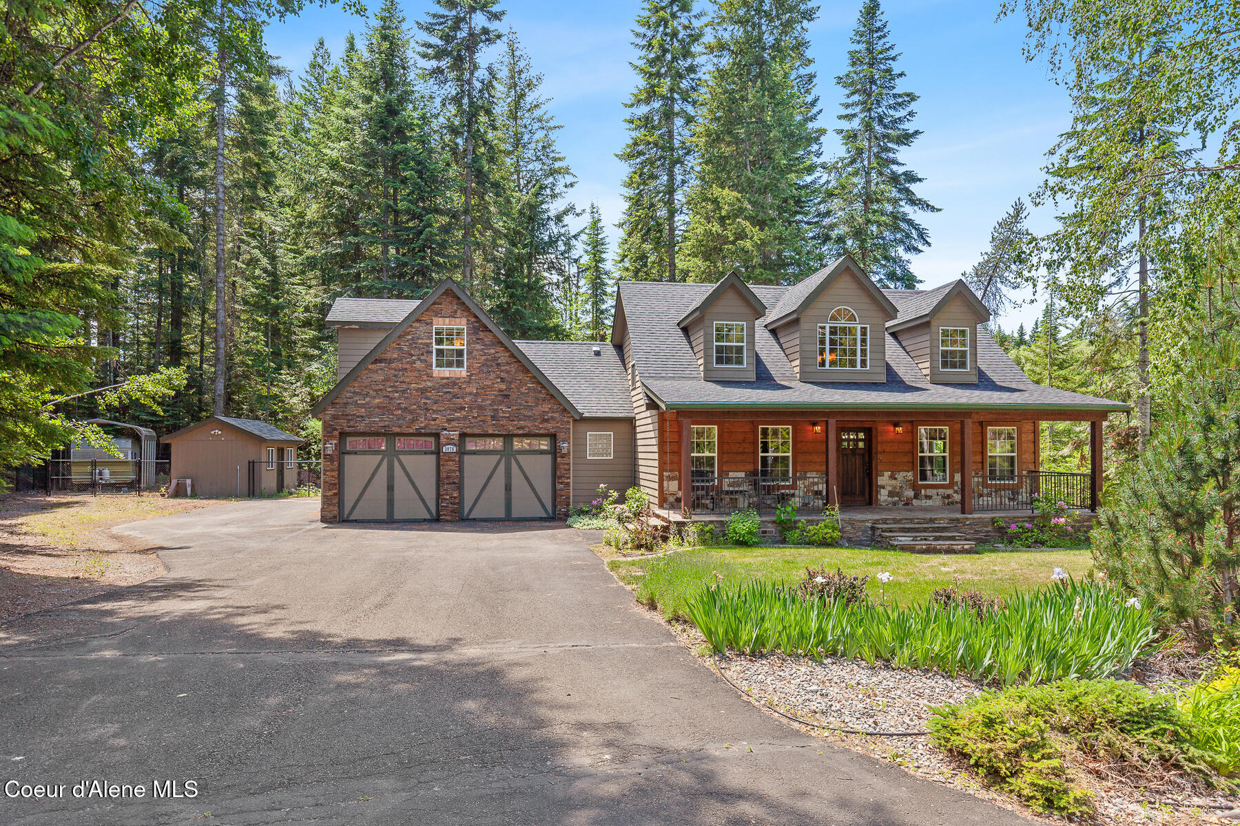 3075 E York Ct — photo