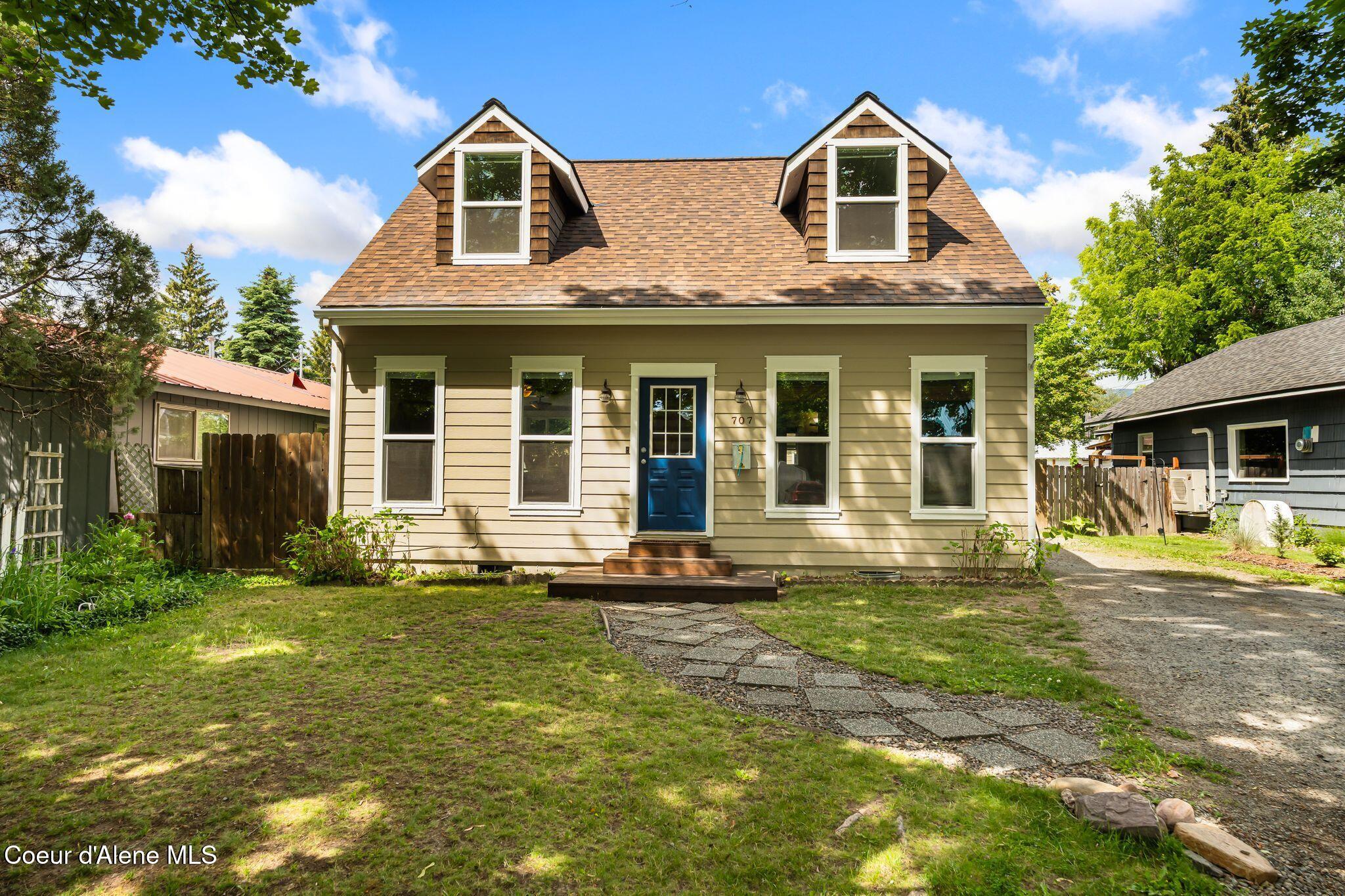 707 N Forest Ave — photo
