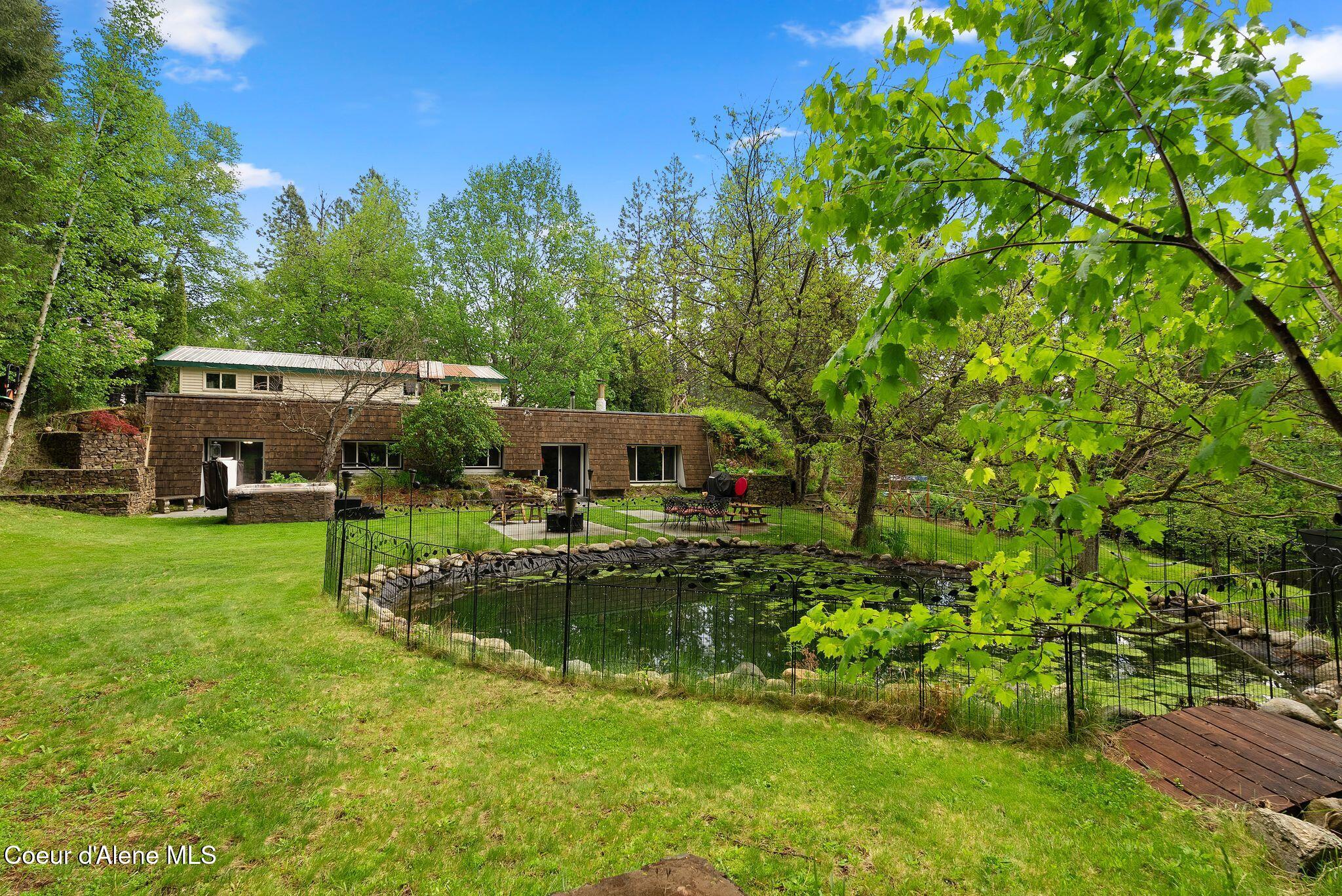 272 Hidden Spring Rd — photo