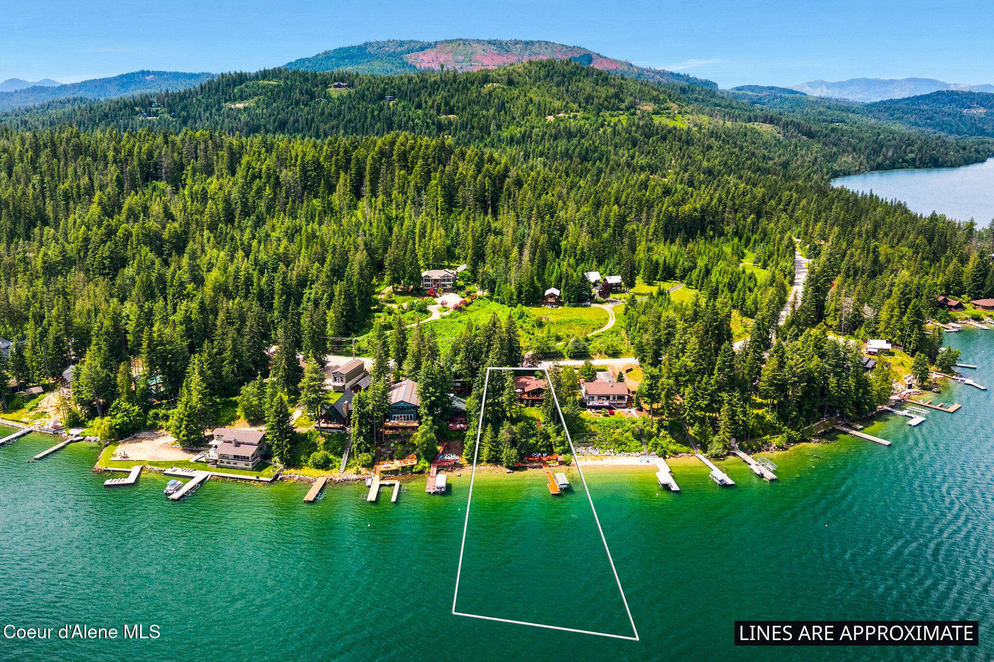 2583 Lakeshore Dr — photo