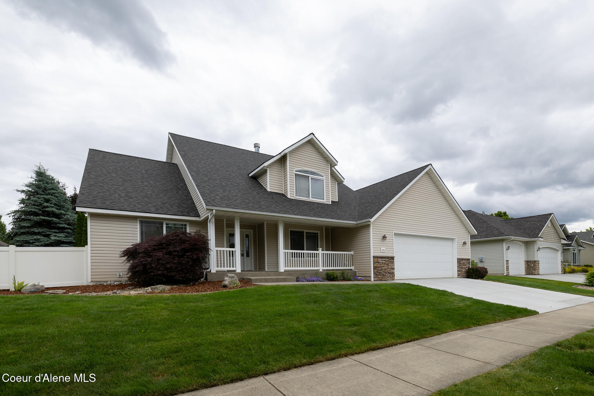 11440 N Rocking R Rd, Hayden, ID 83835