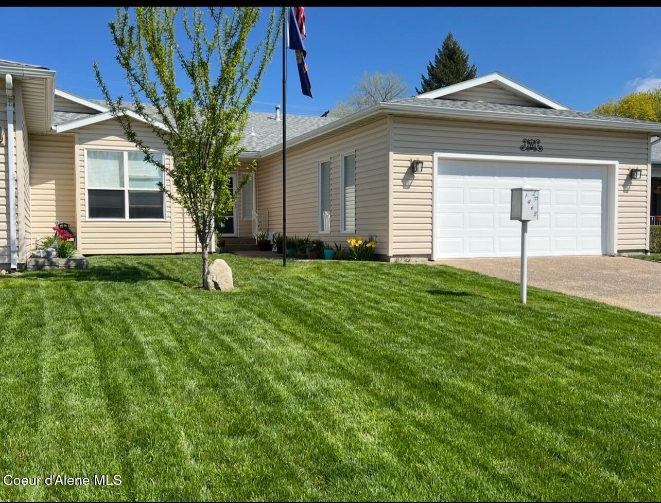 1463 W Woodlawn Dr — photo