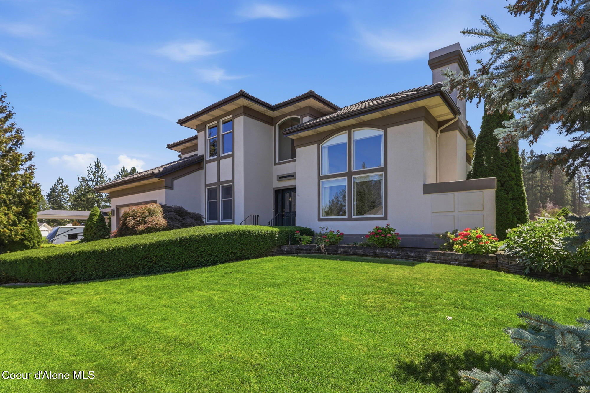 4790 E Inverness Dr — photo