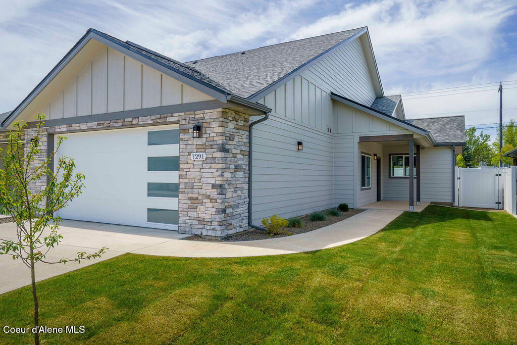 7379 N Breaux Drive — photo