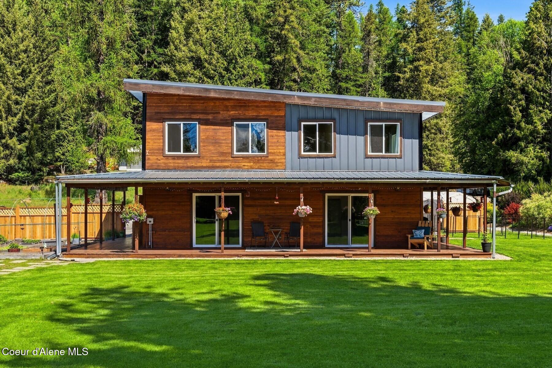 925 Lower Pack River Rd — photo