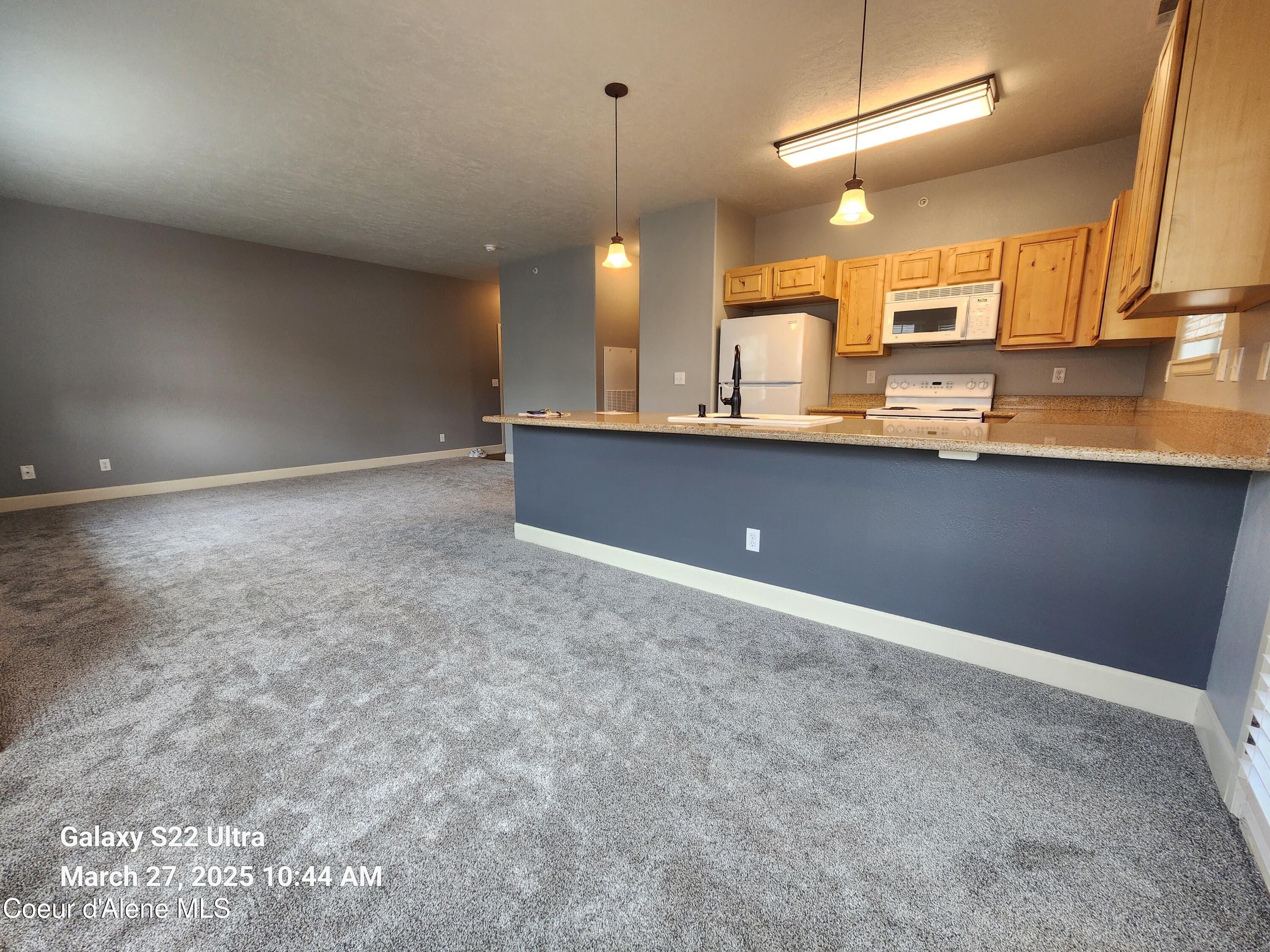 6850 N Spurwing Loop, Apt 207 — photo