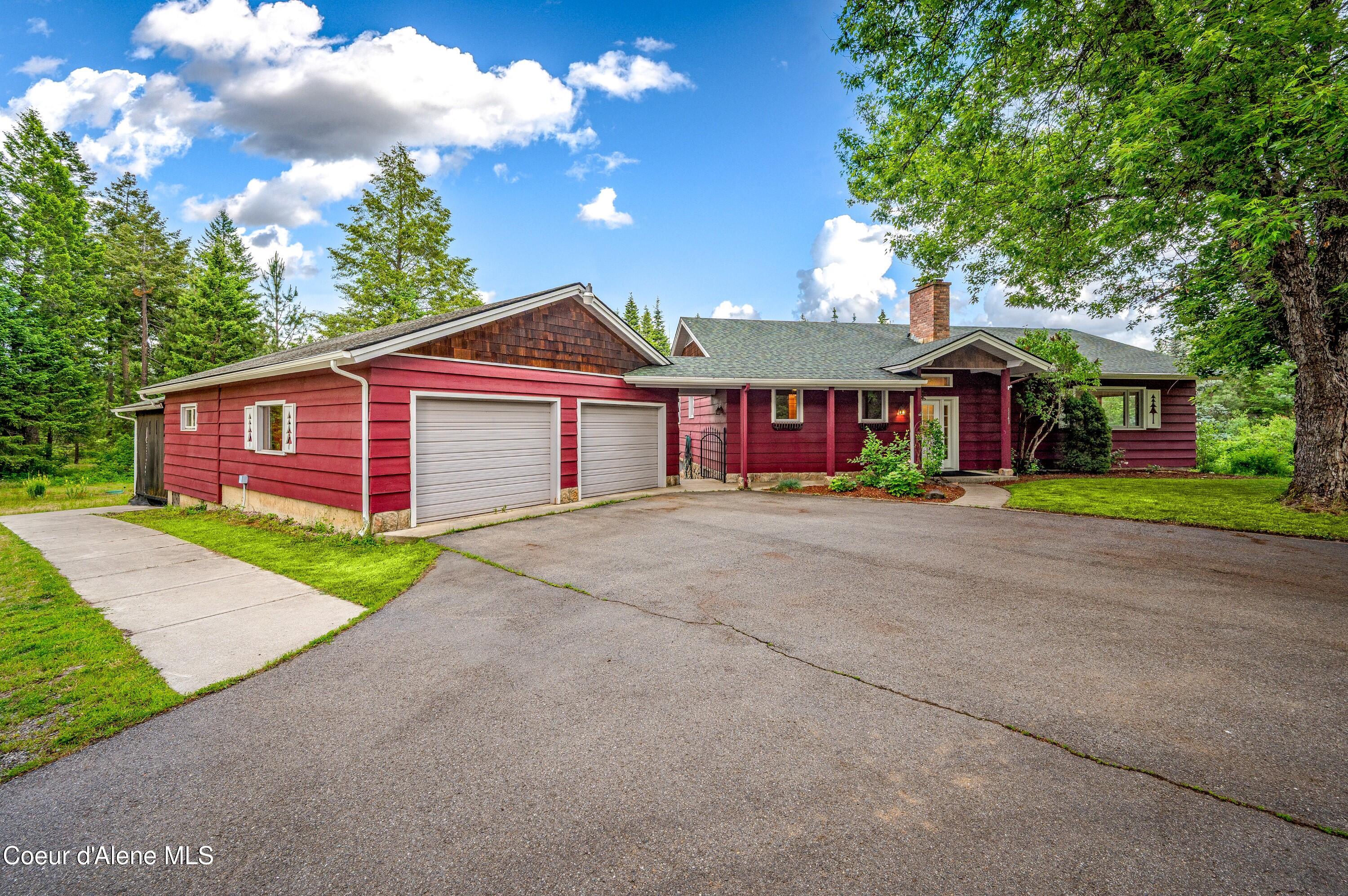 1143 Rookery Road, Hayden, ID 83835