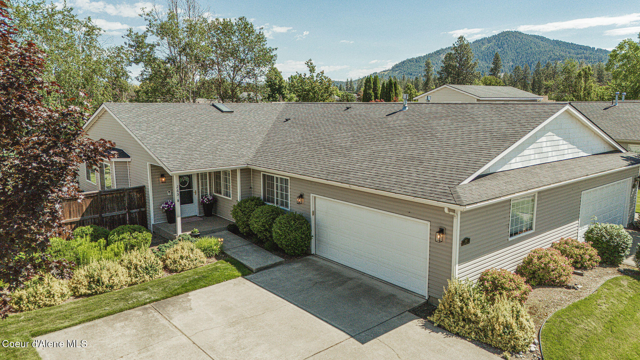 265 E Jeffrey Pine Ln — photo