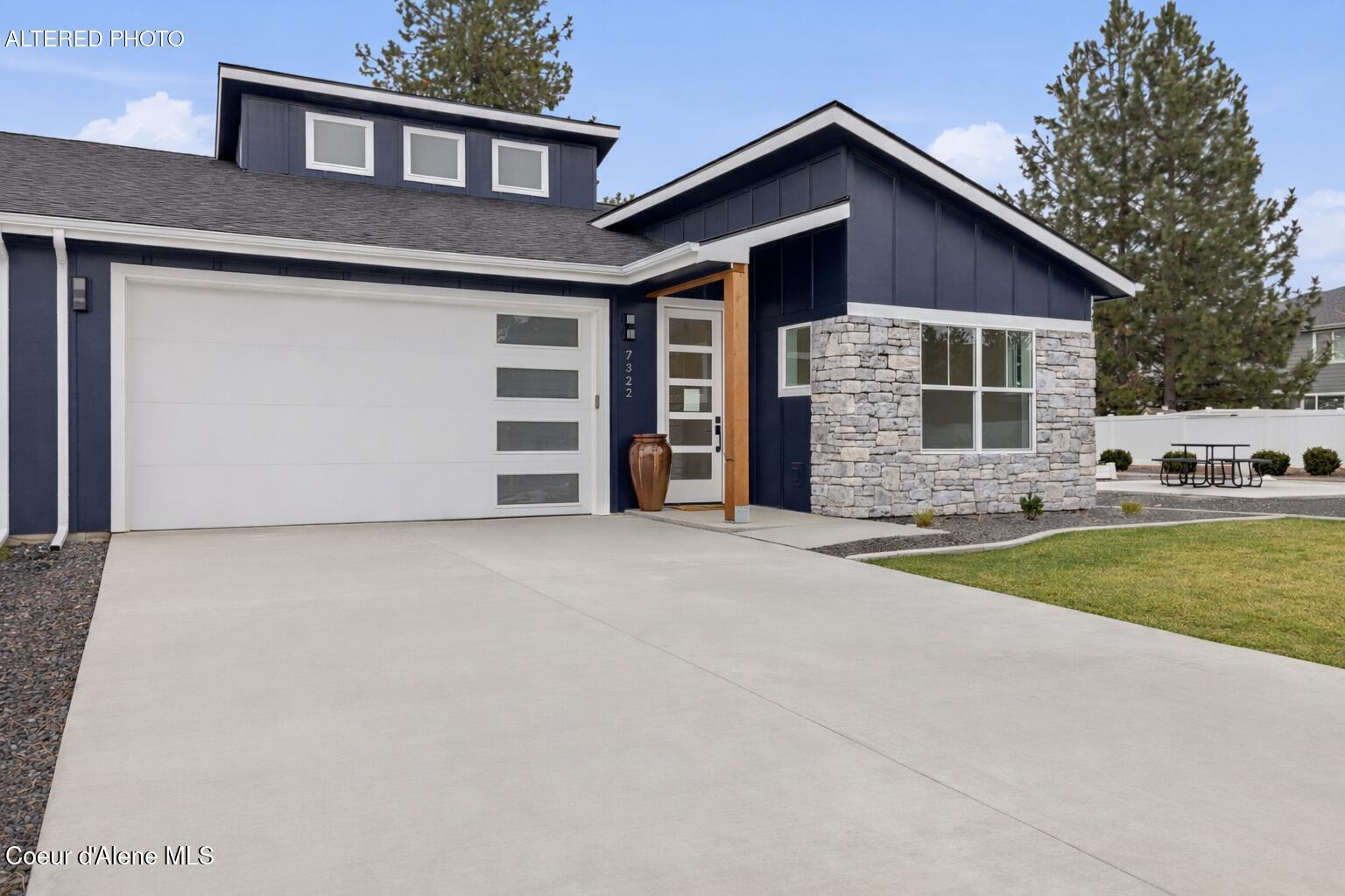 7322 N Breaux Dr — photo