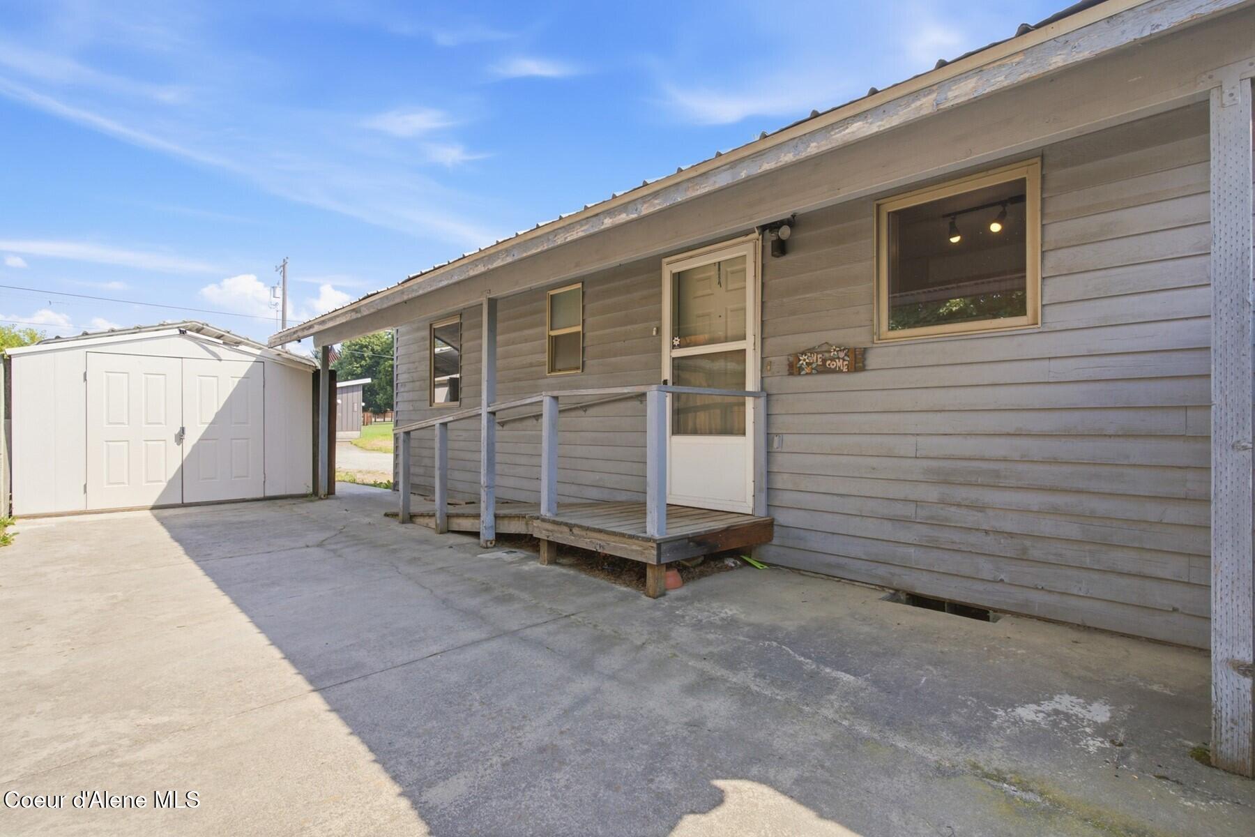 1613 Cedar Street — photo