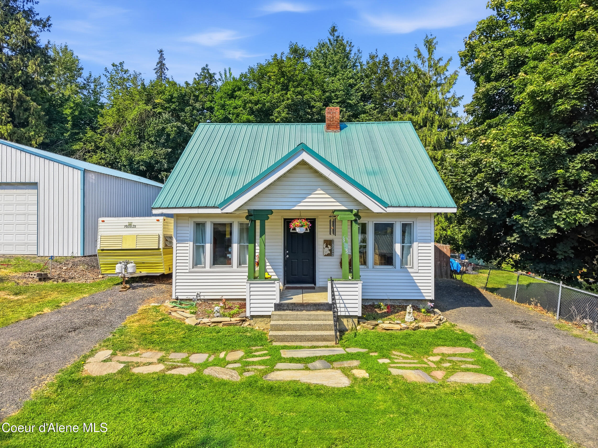 315 S 5th St — photo