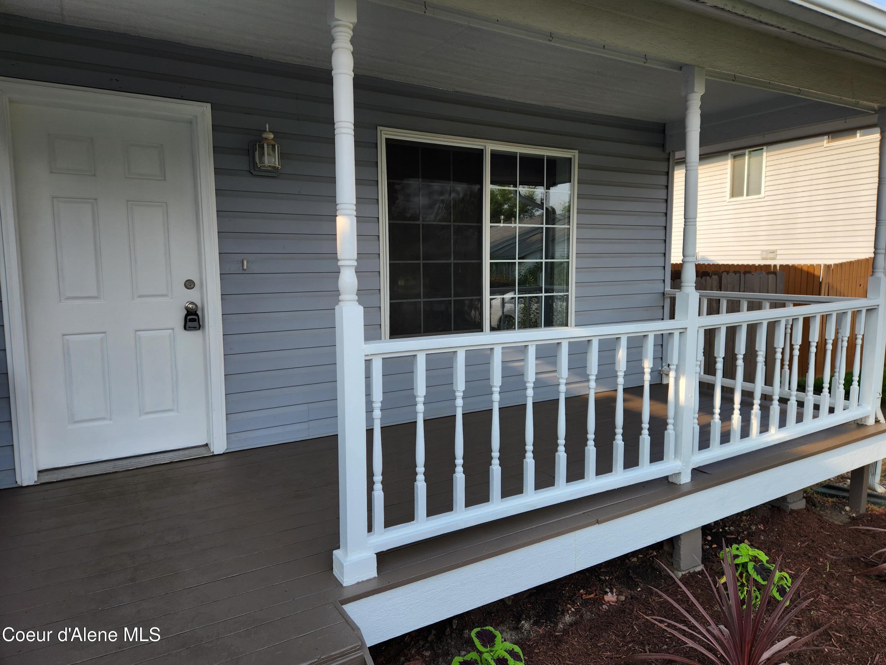 240 W Navaho Ave — photo
