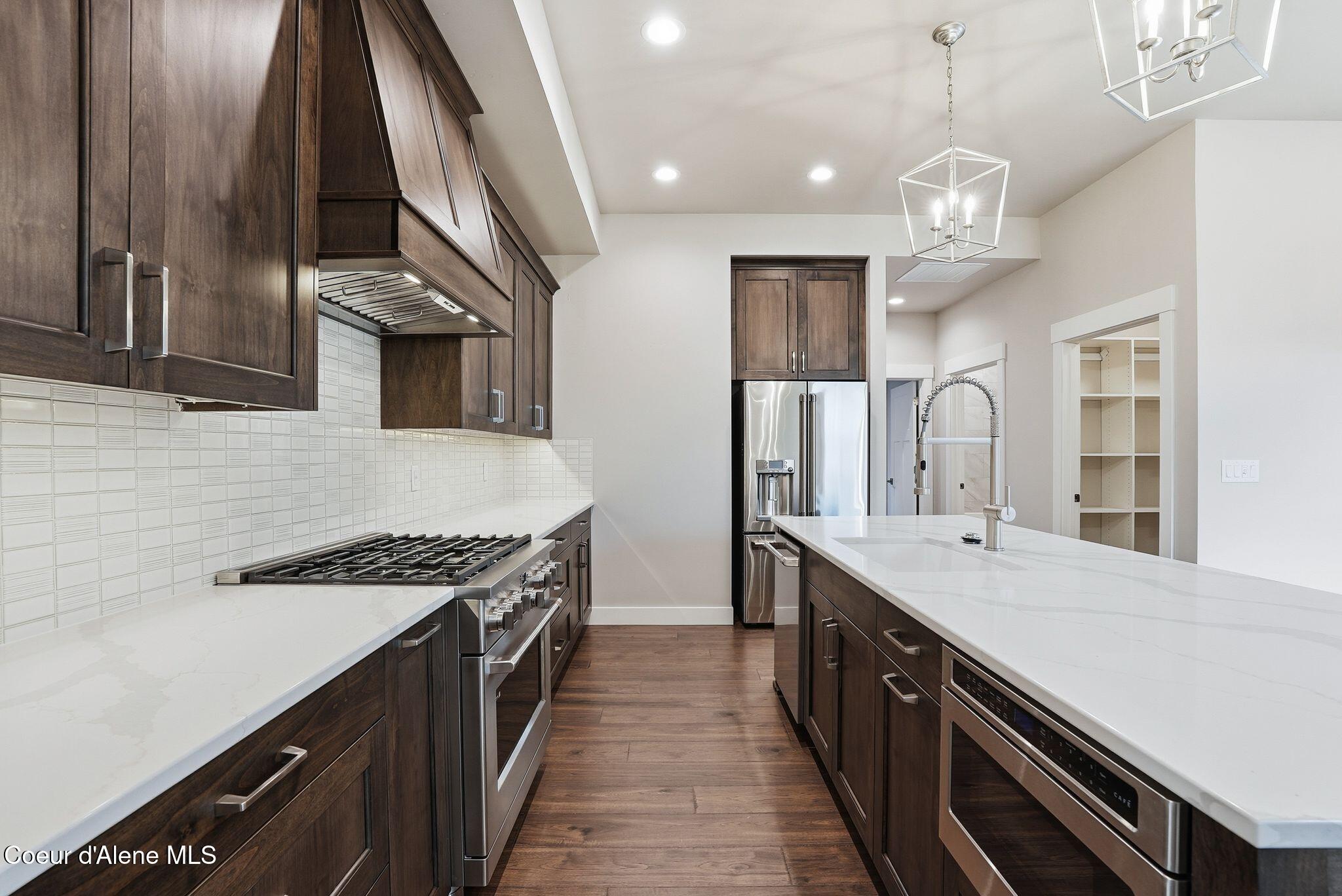 4461 W Hide Away Ln — photo