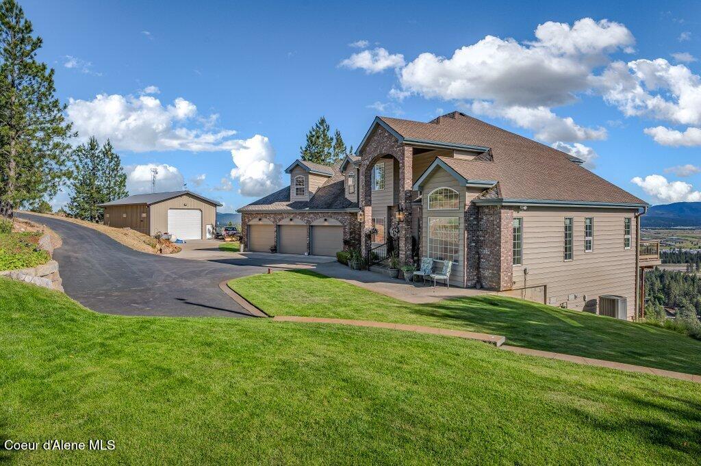 10715 N Payment Peak Rd — photo