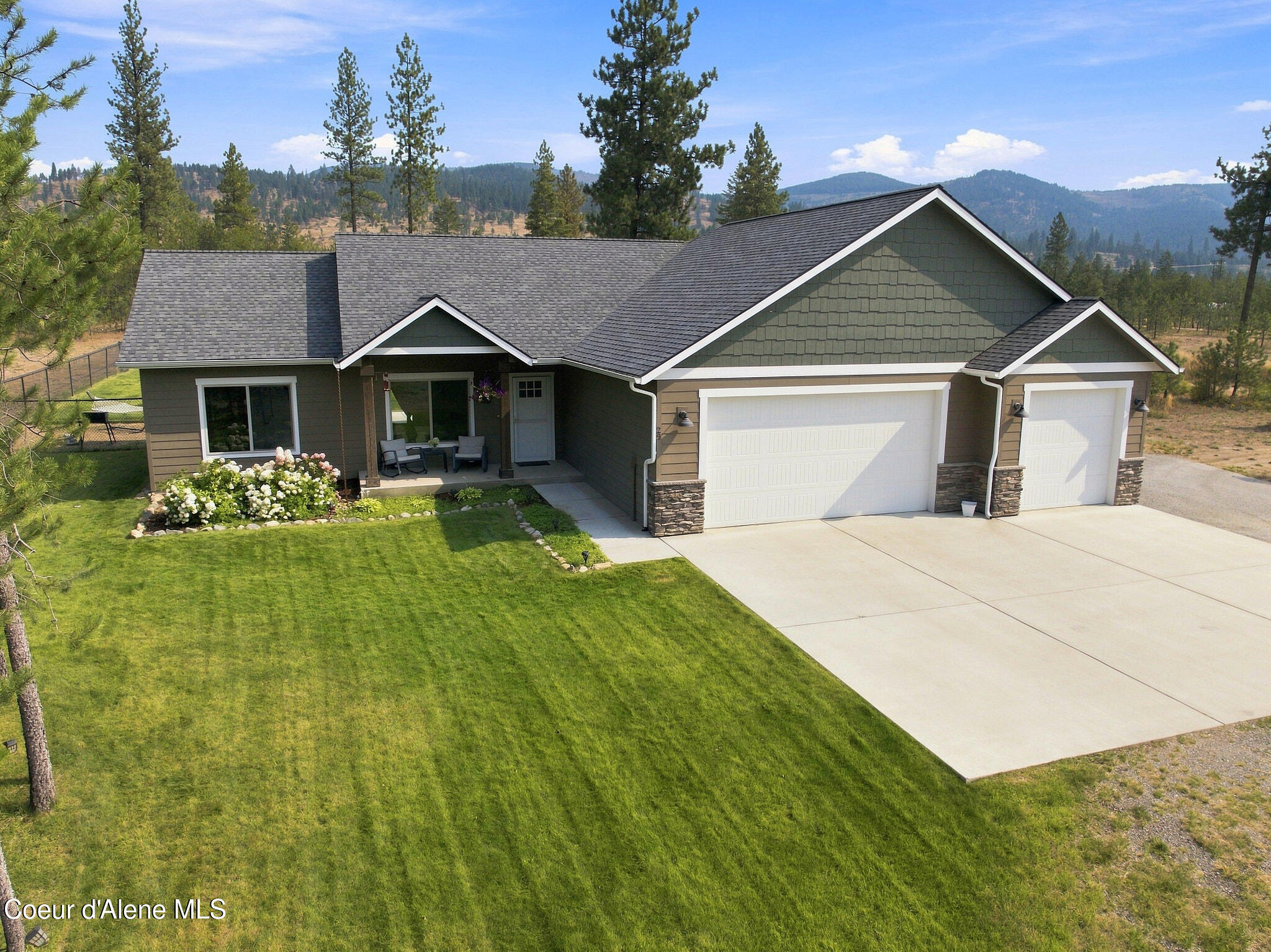 29 Bumpy Way, Blanchard, ID 83804 — photo 2