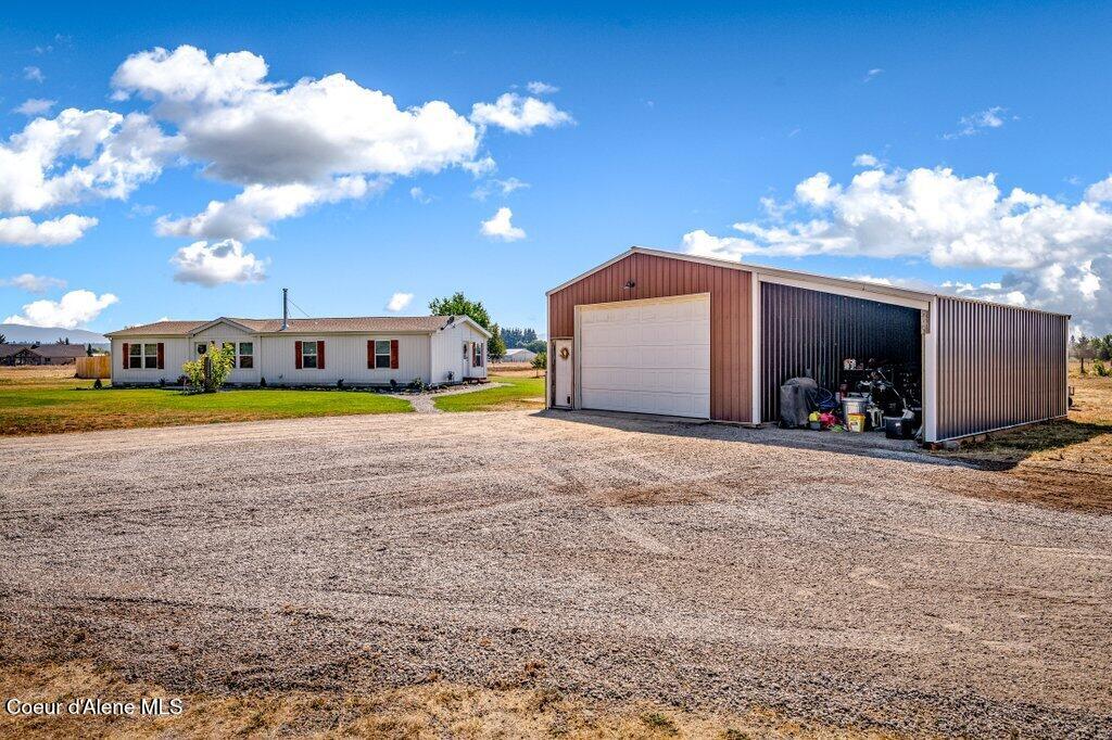 2724 W Oconnell Ave — photo