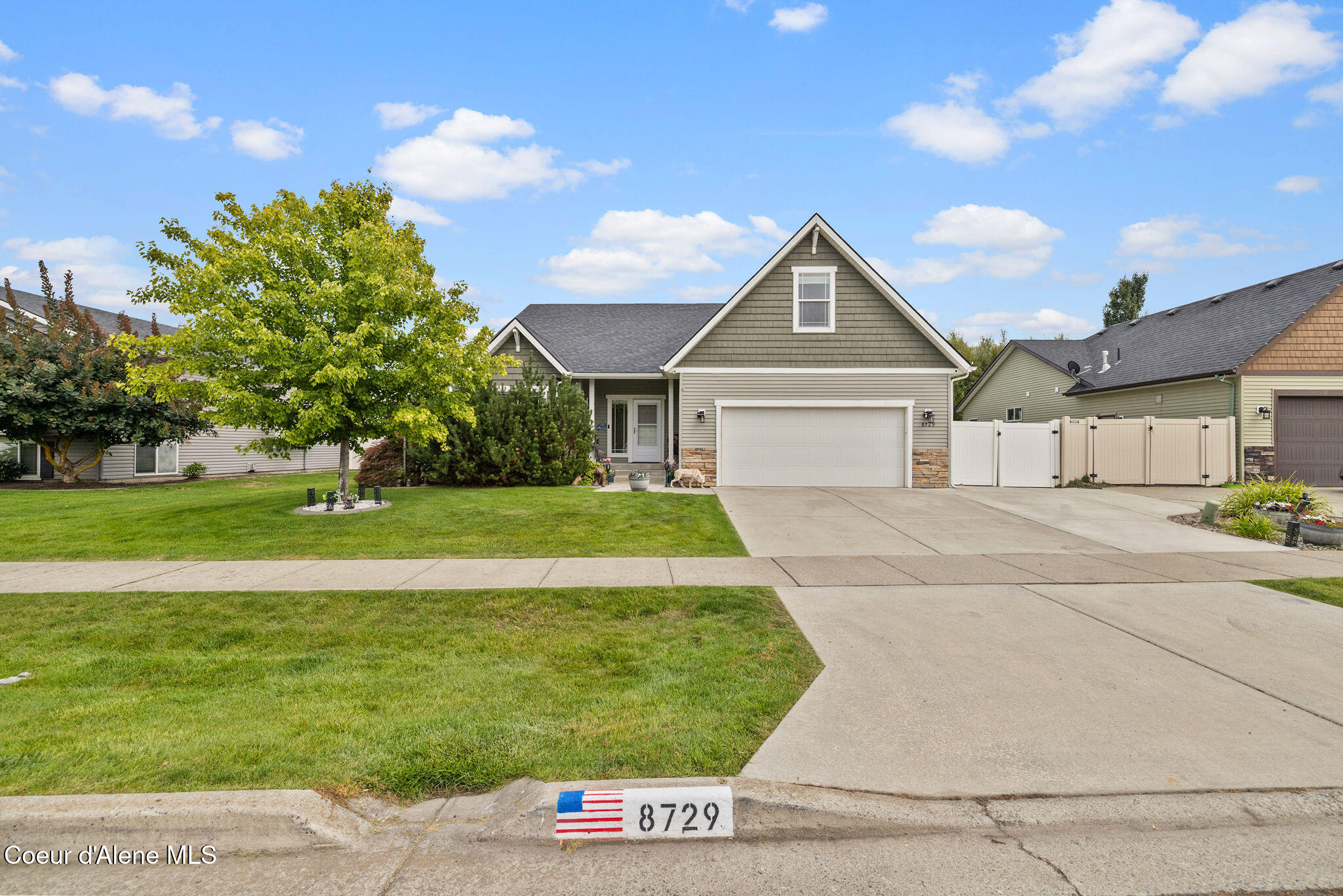 8729 N Boysenberry Loop — photo