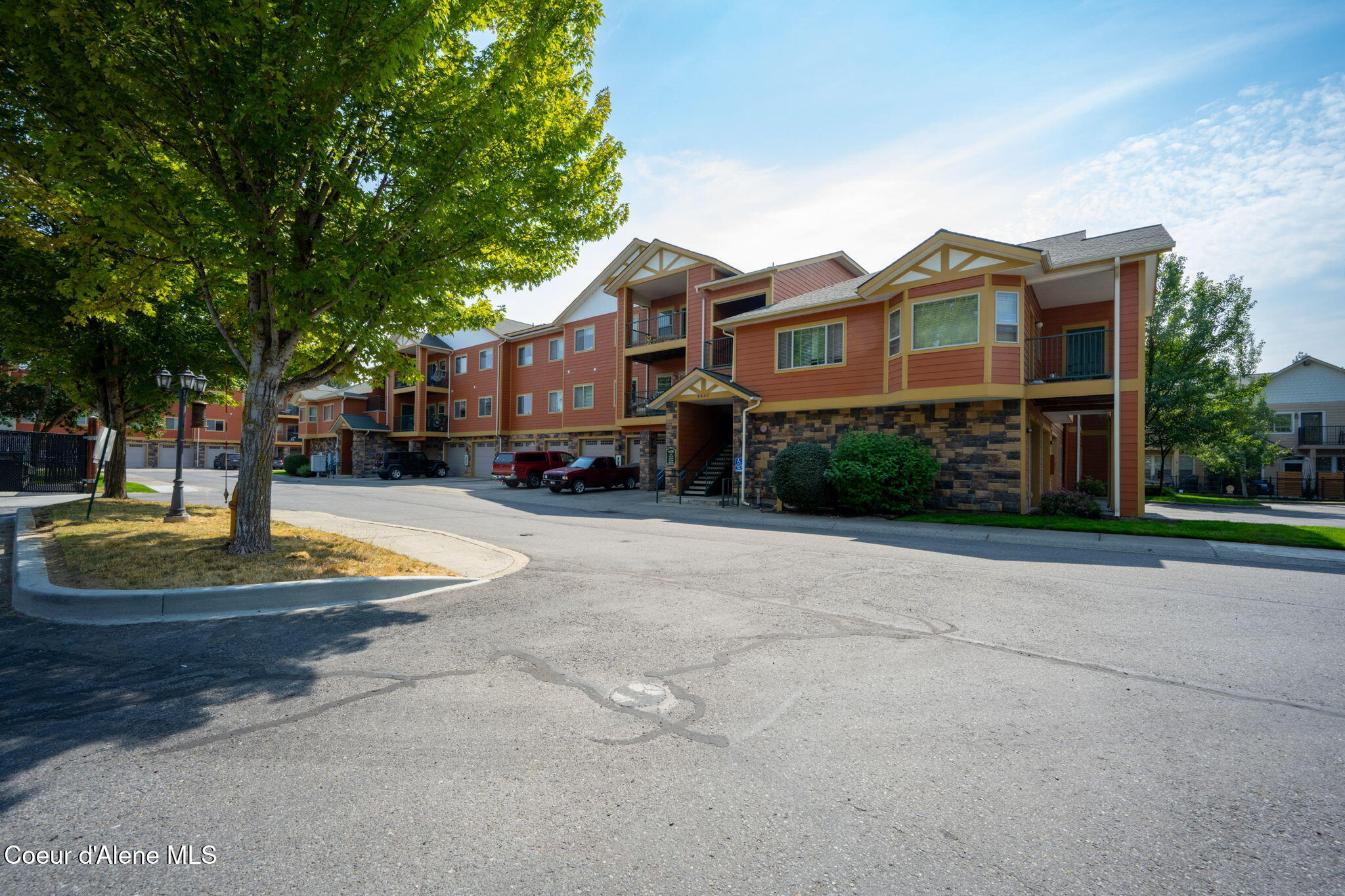 6630 N Spurwing Loop, #102 — photo