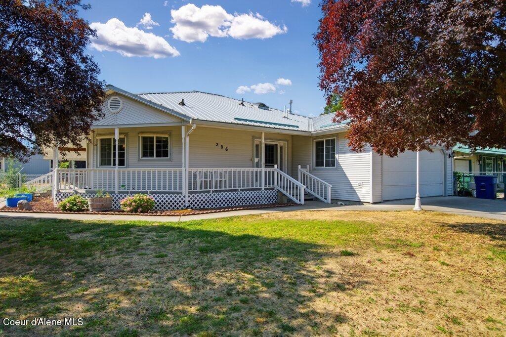 206 E 11th Ave, Post Falls, ID 83854 — photo 2