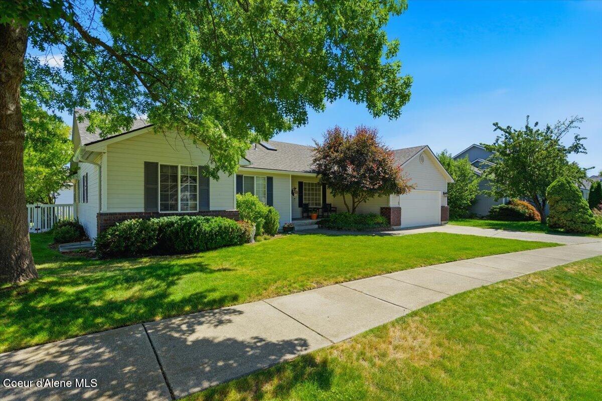2860 N Top Flight Dr — photo