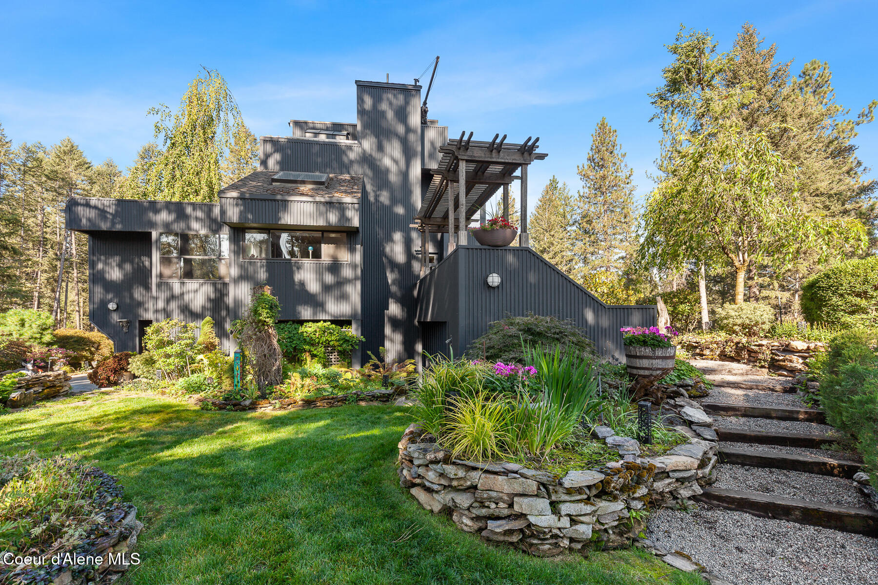 355 S Hidden Cove Rd — photo