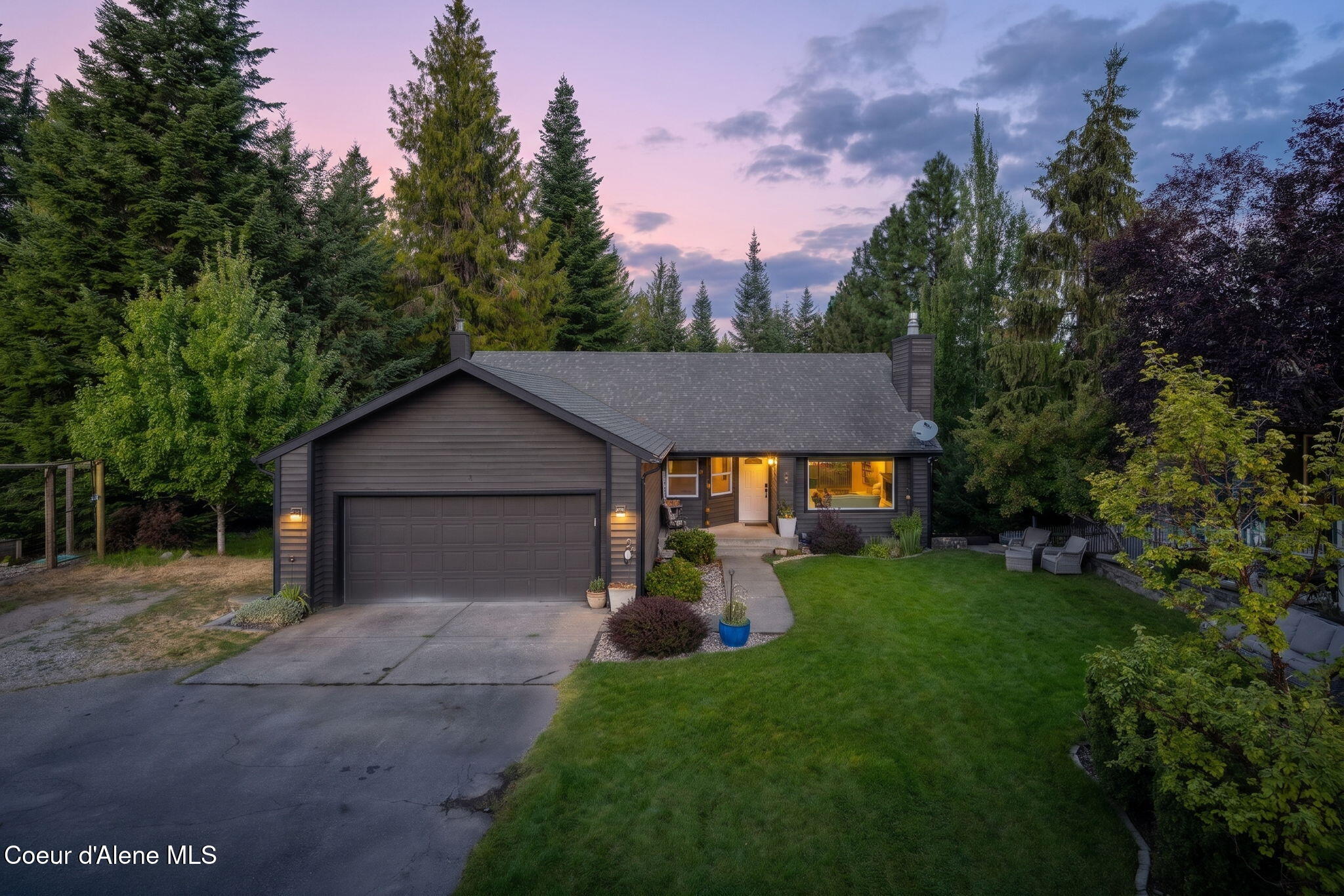 9195 N Clarkview Pl — photo