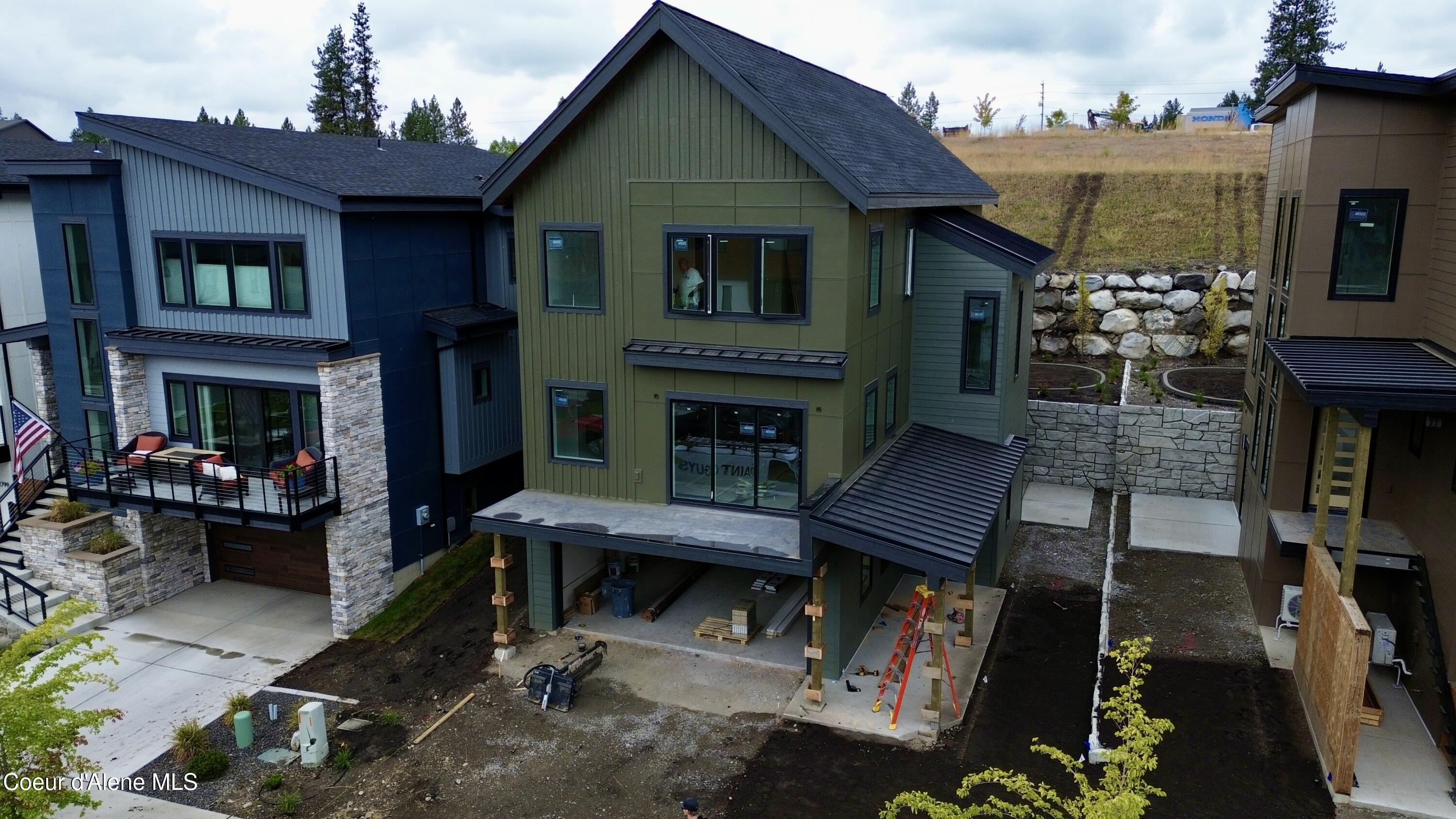 2775 W Lumber Ln — photo