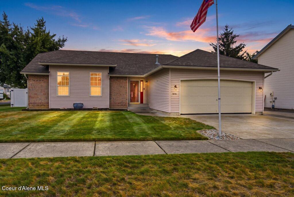 1014 N Frank Ct — photo