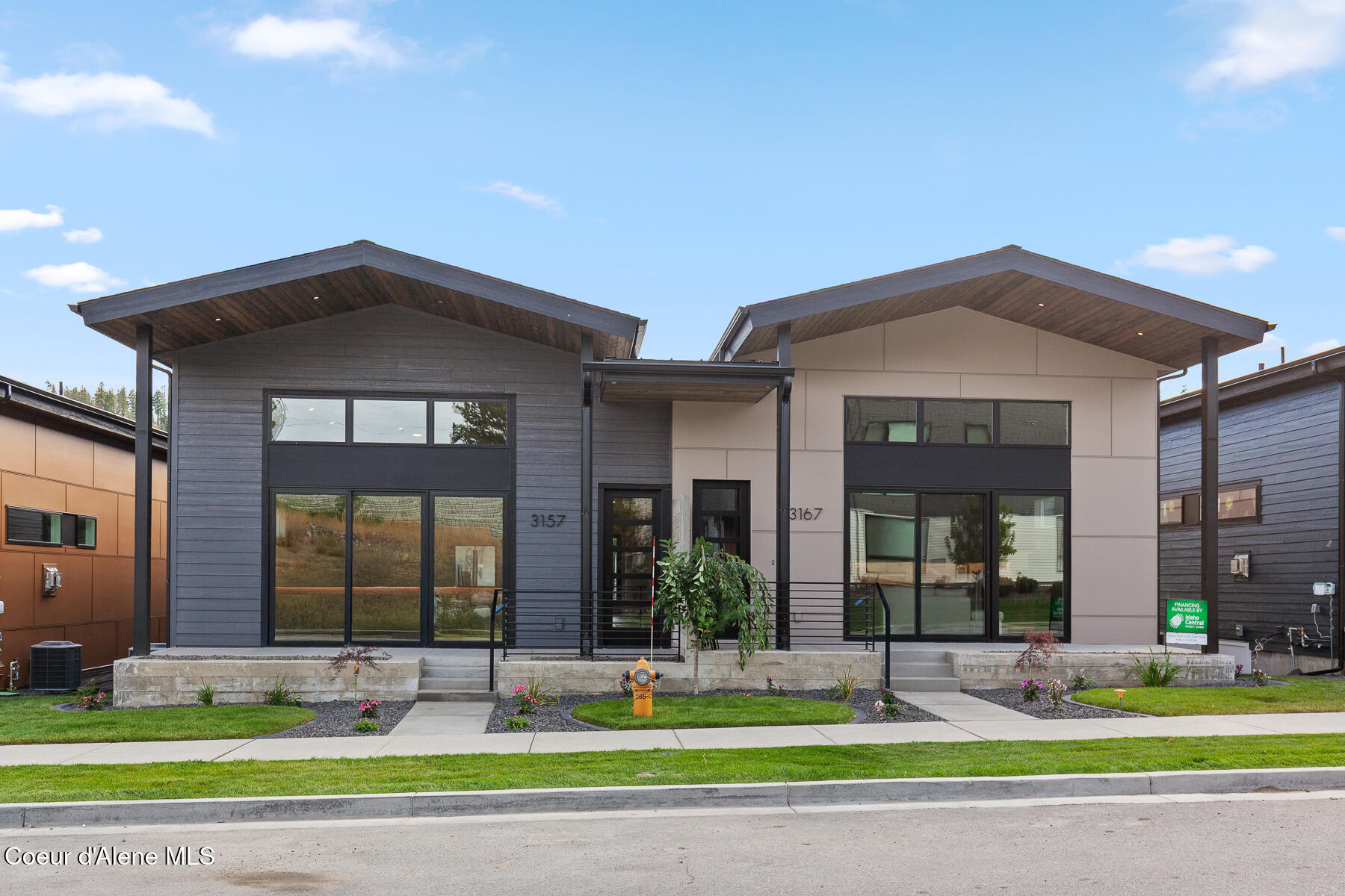 3157 N Veneer Rd — photo