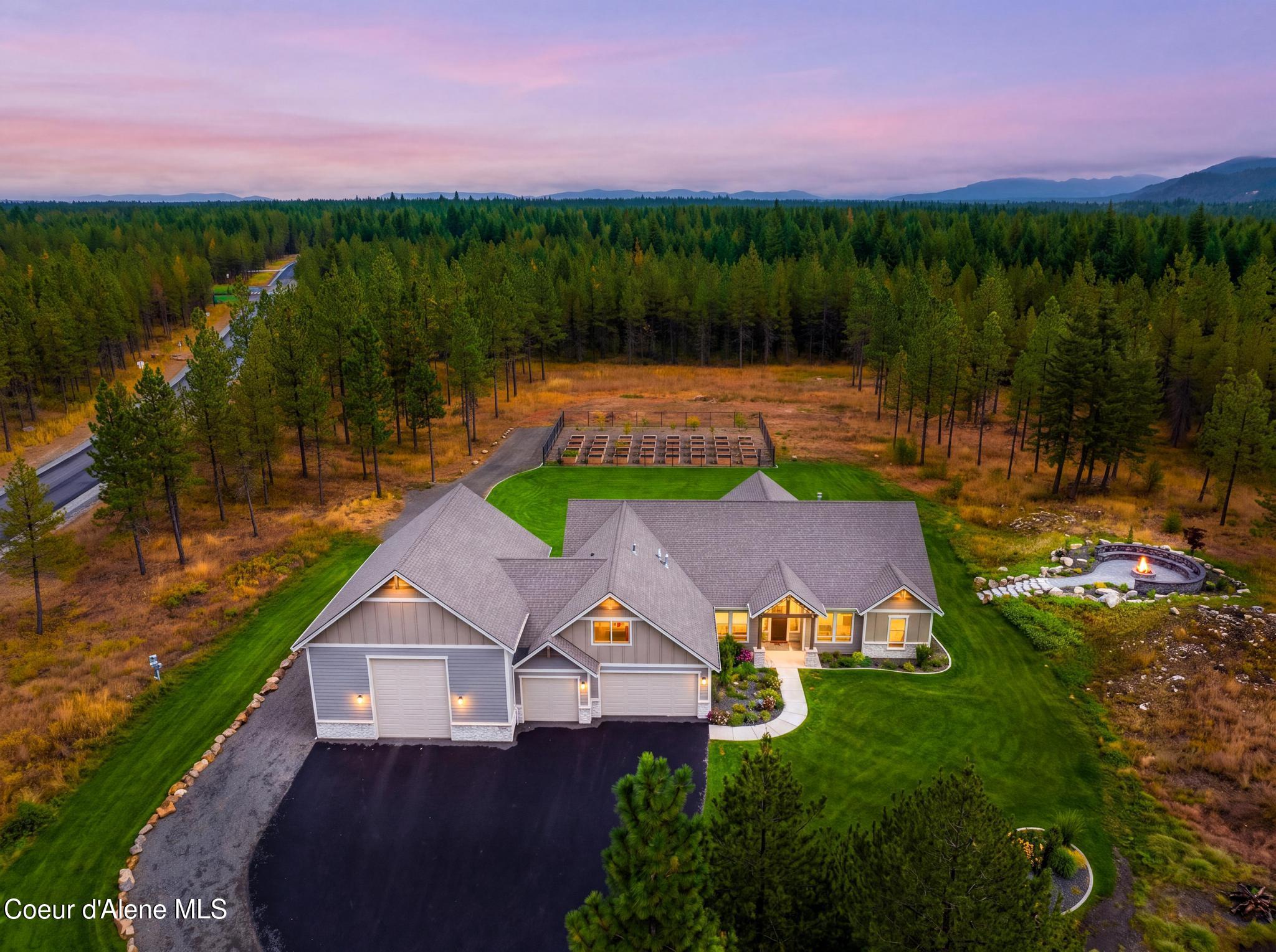 22388 N Hollow Top Rd — photo