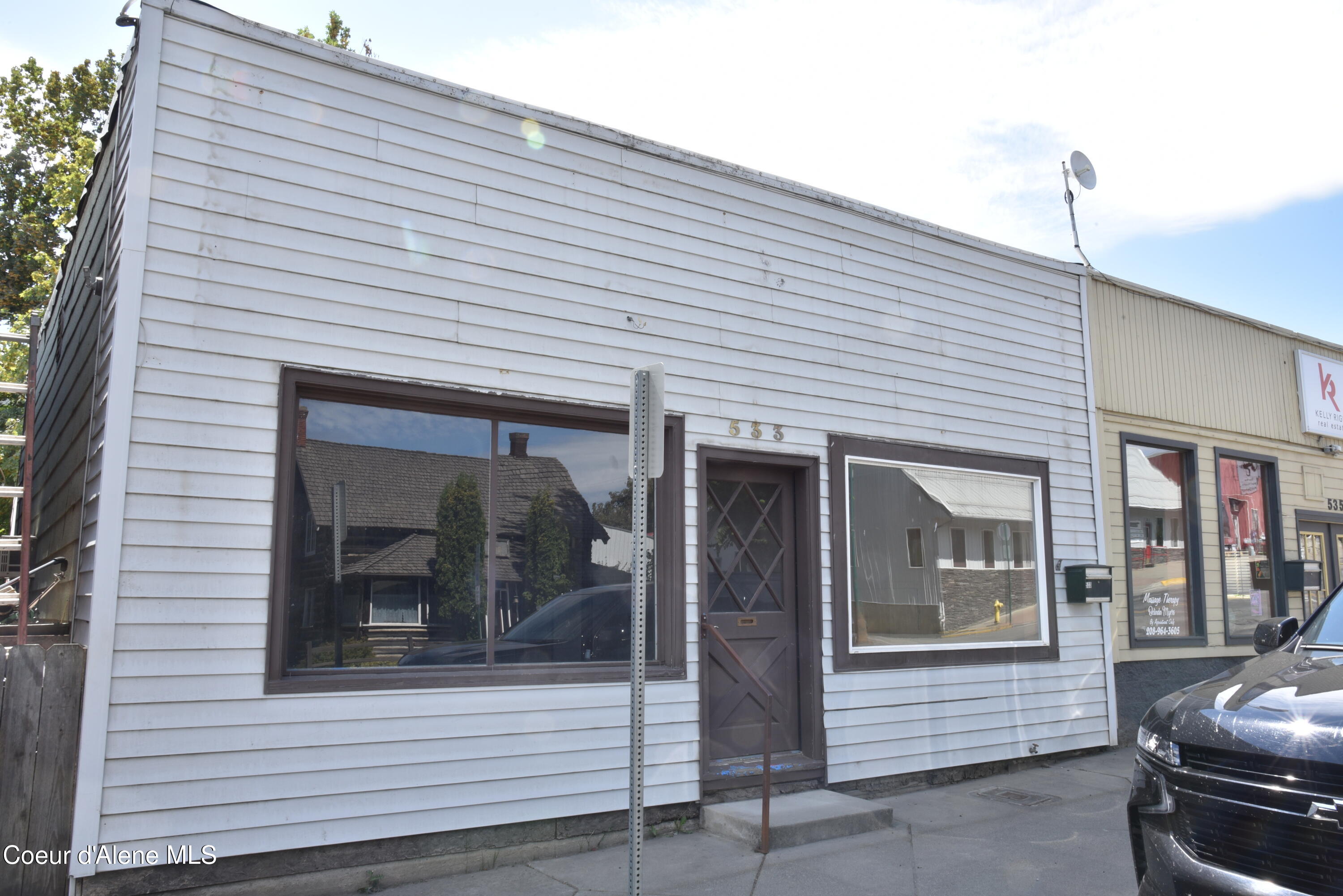 533 Main Ave — photo