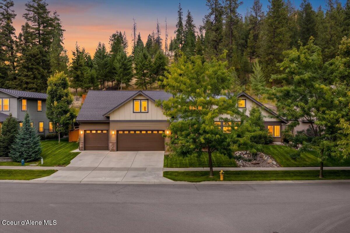 2483 E Mountain Vista Dr — photo